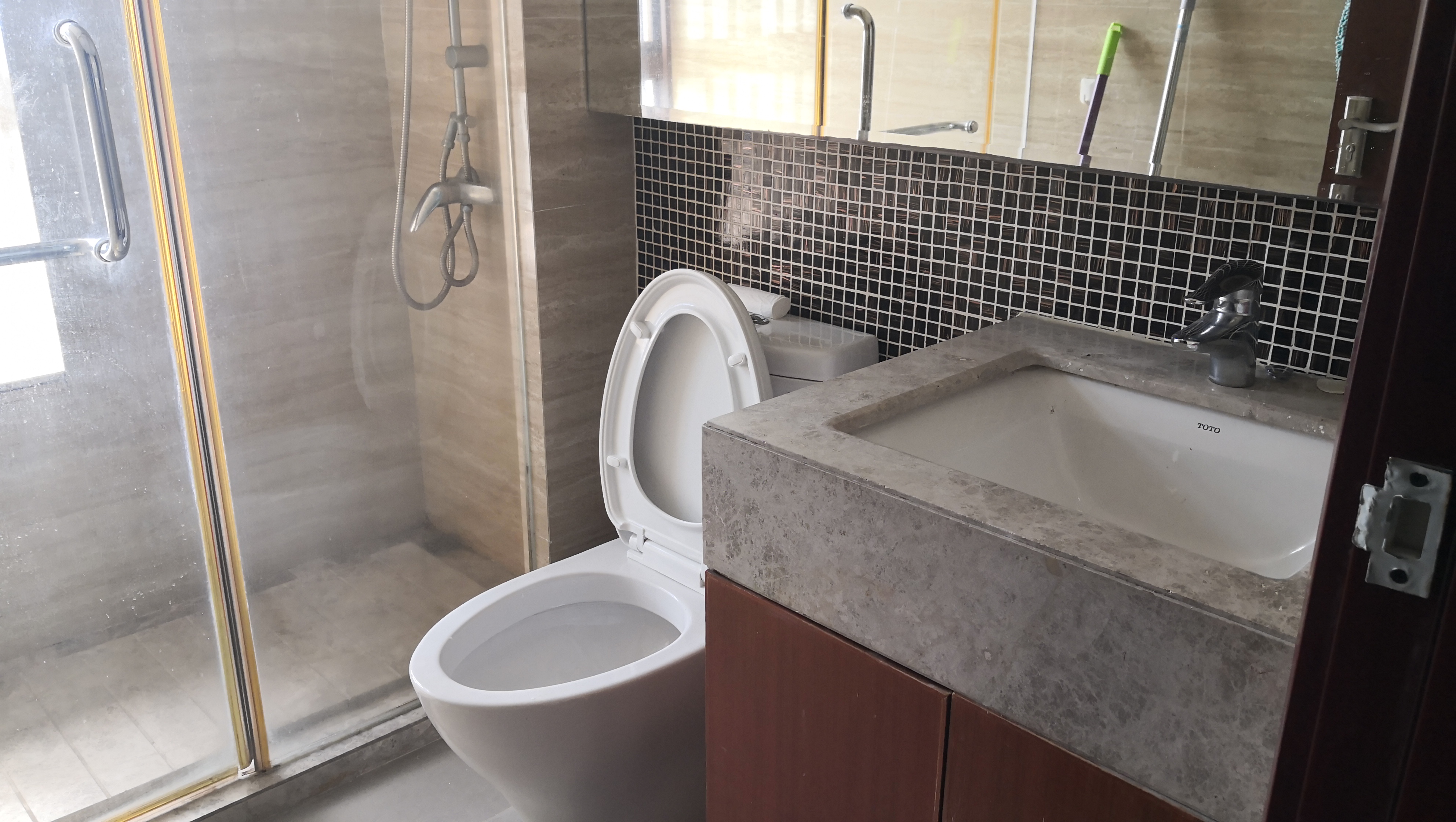 紫园B区  2室2厅1卫    2600.0元/月 紫园B区  2室2厅1卫    2600.0元/月室内图