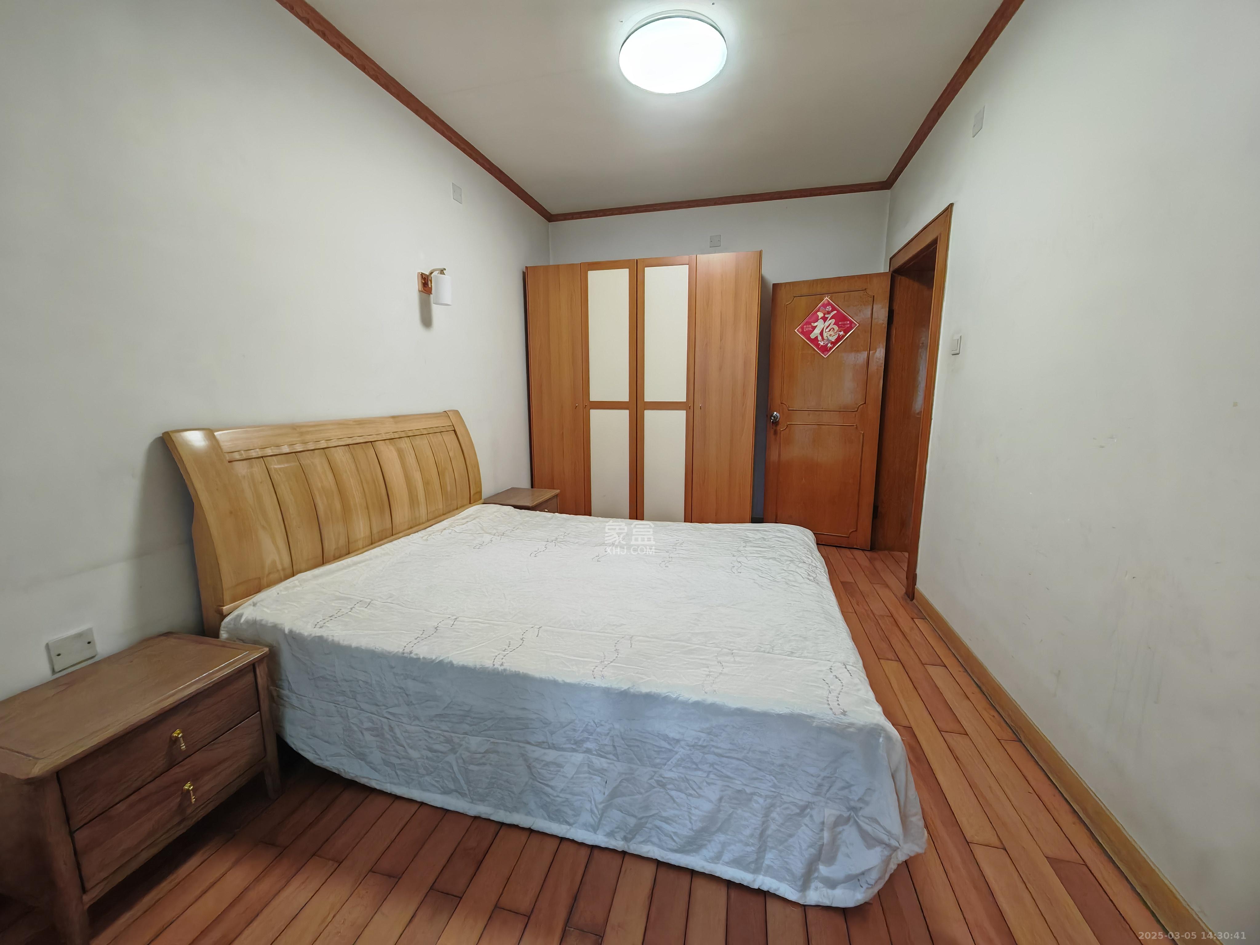 湘农桥社区 3室2厅1卫 3000.0元/月 湘农桥社区 3室2厅1卫 3000.0元/月室内图