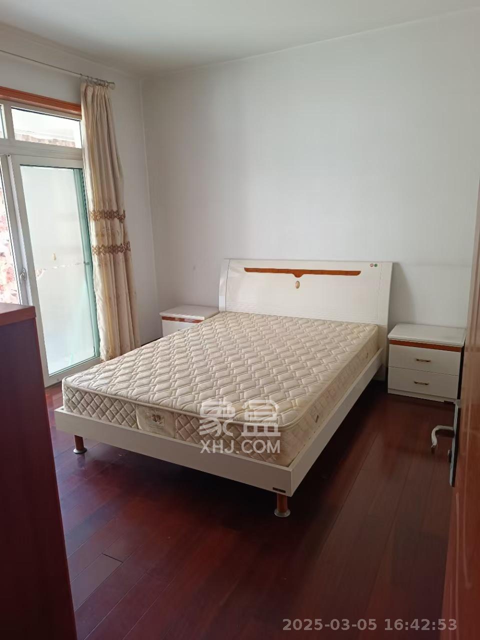 古汉名居  3室2厅2卫   2200.00元/月室内图