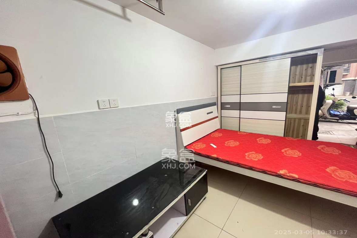 云盘花园 1室0厅1卫 500.0元/月 云盘花园 1室0厅1卫 500.0元/月室内图