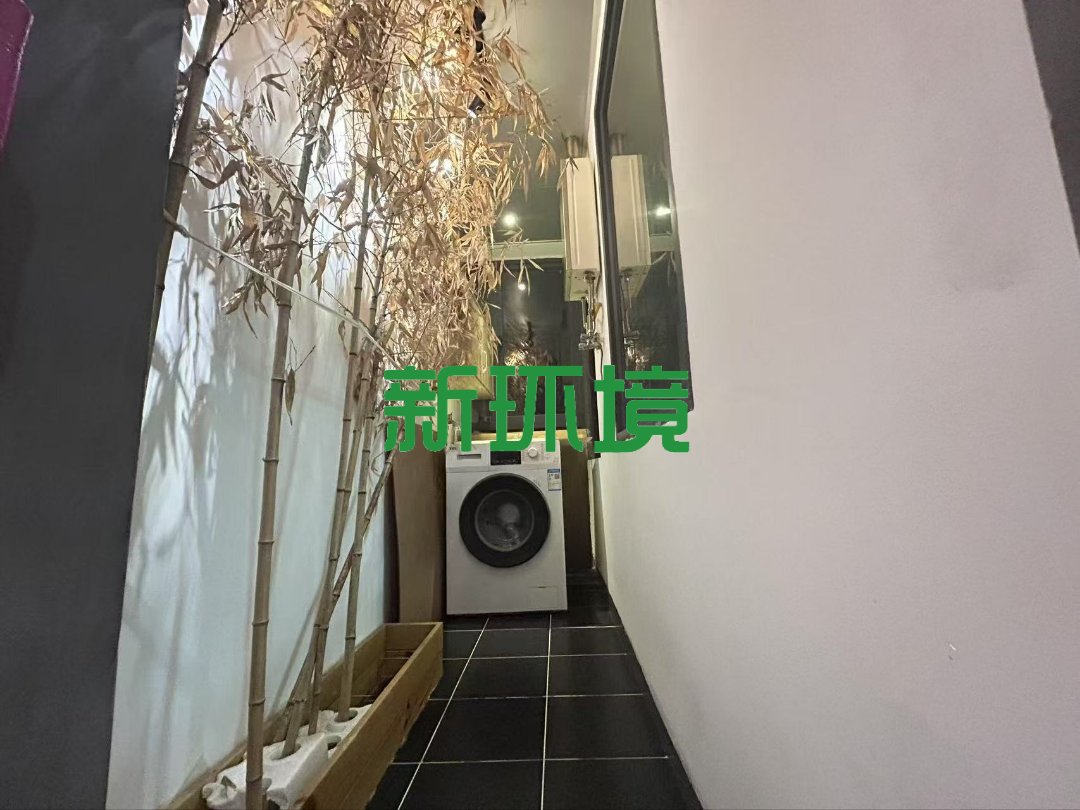 山水印象 3室2厅2卫 2200.0元/月 山水印象 3室2厅2卫 2200.0元/月室内图