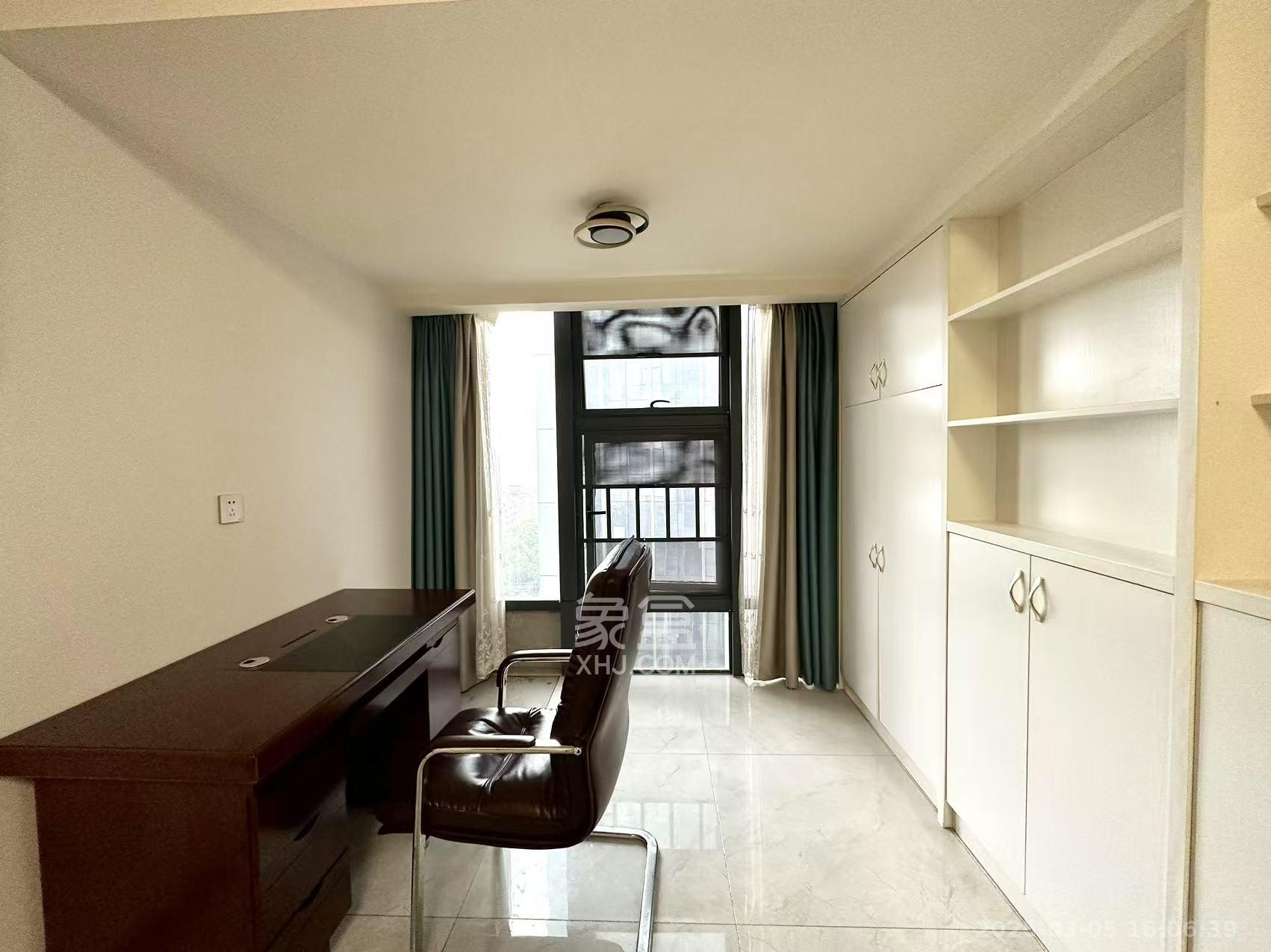 裕天国际商汇中心 1室1厅1卫 1800.0元/月 裕天国际商汇中心 1室1厅1卫 1800.0元/月室内图