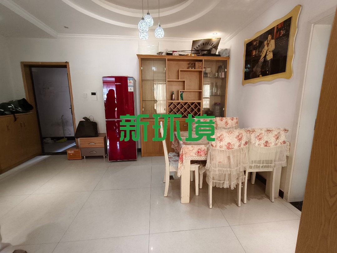 东方明珠 2室2厅1卫 1300.0元/月 东方明珠 2室2厅1卫 1300.0元/月室内图