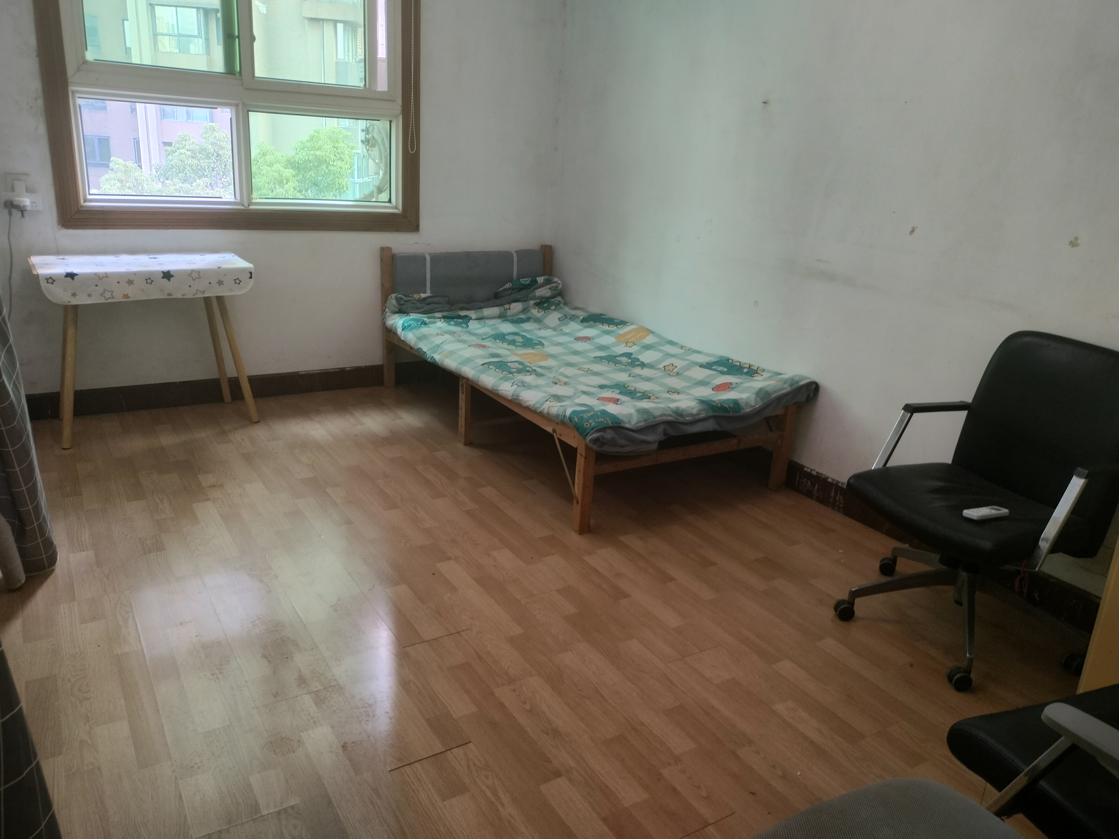 长沙理工大学教职工宿舍金盆岭住宅区(芙蓉路) 2室1厅1卫 1500.0元/月 长沙理工大学教职工宿舍金盆岭住宅区(芙蓉路) 2室1厅1卫 1500.0元/月户型图