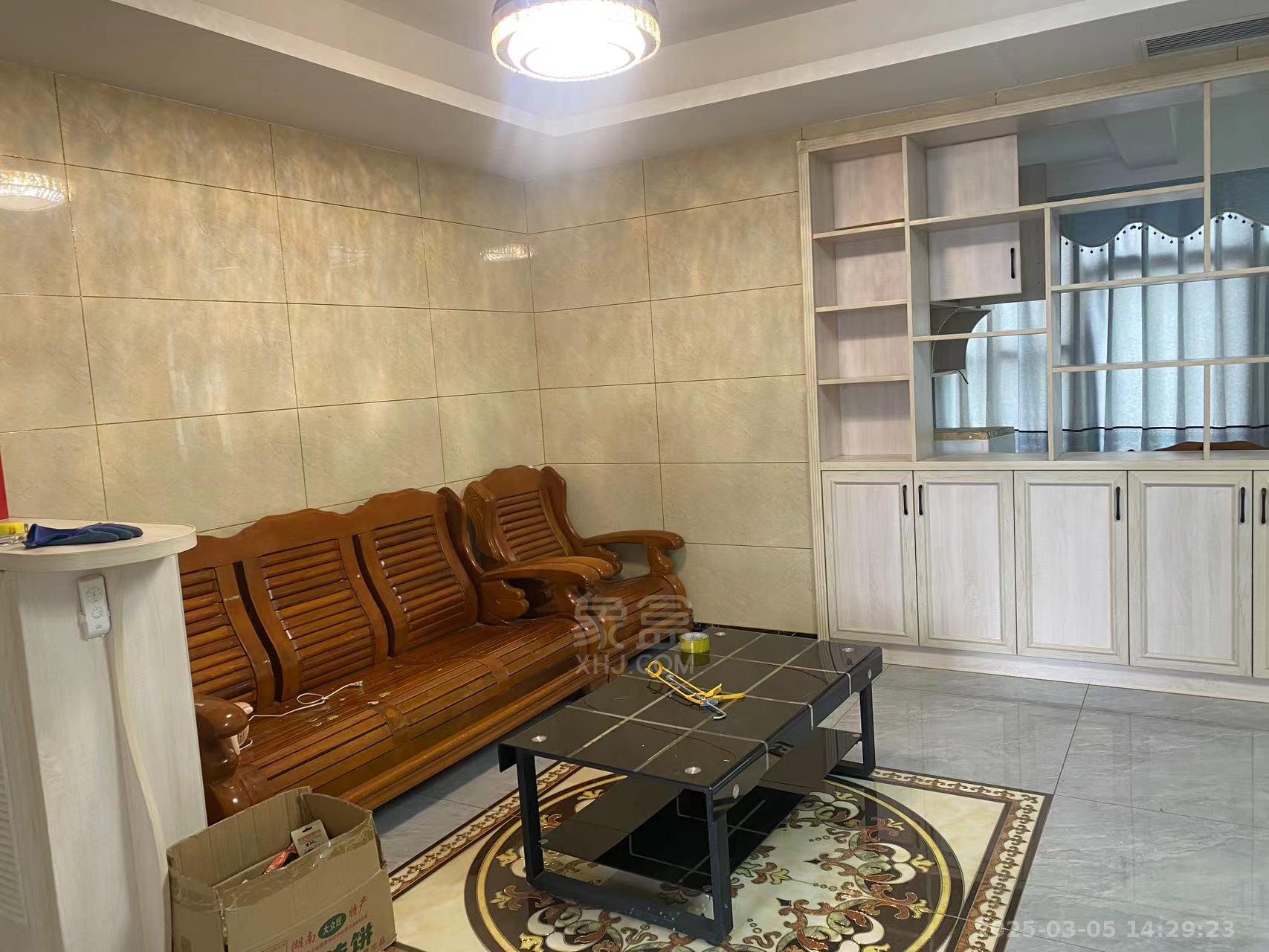 时代新城(翰林府) 3室2厅2卫 2000.0元/月 时代新城(翰林府) 3室2厅2卫 2000.0元/月户型图