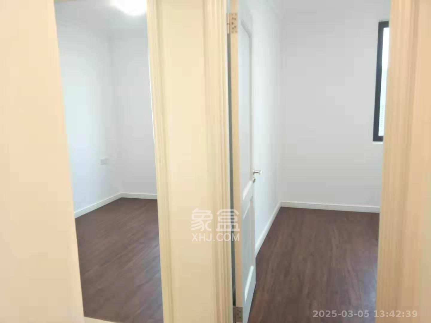万科魅力之城观澜里  3室2厅2卫   2200.00元/月室内图