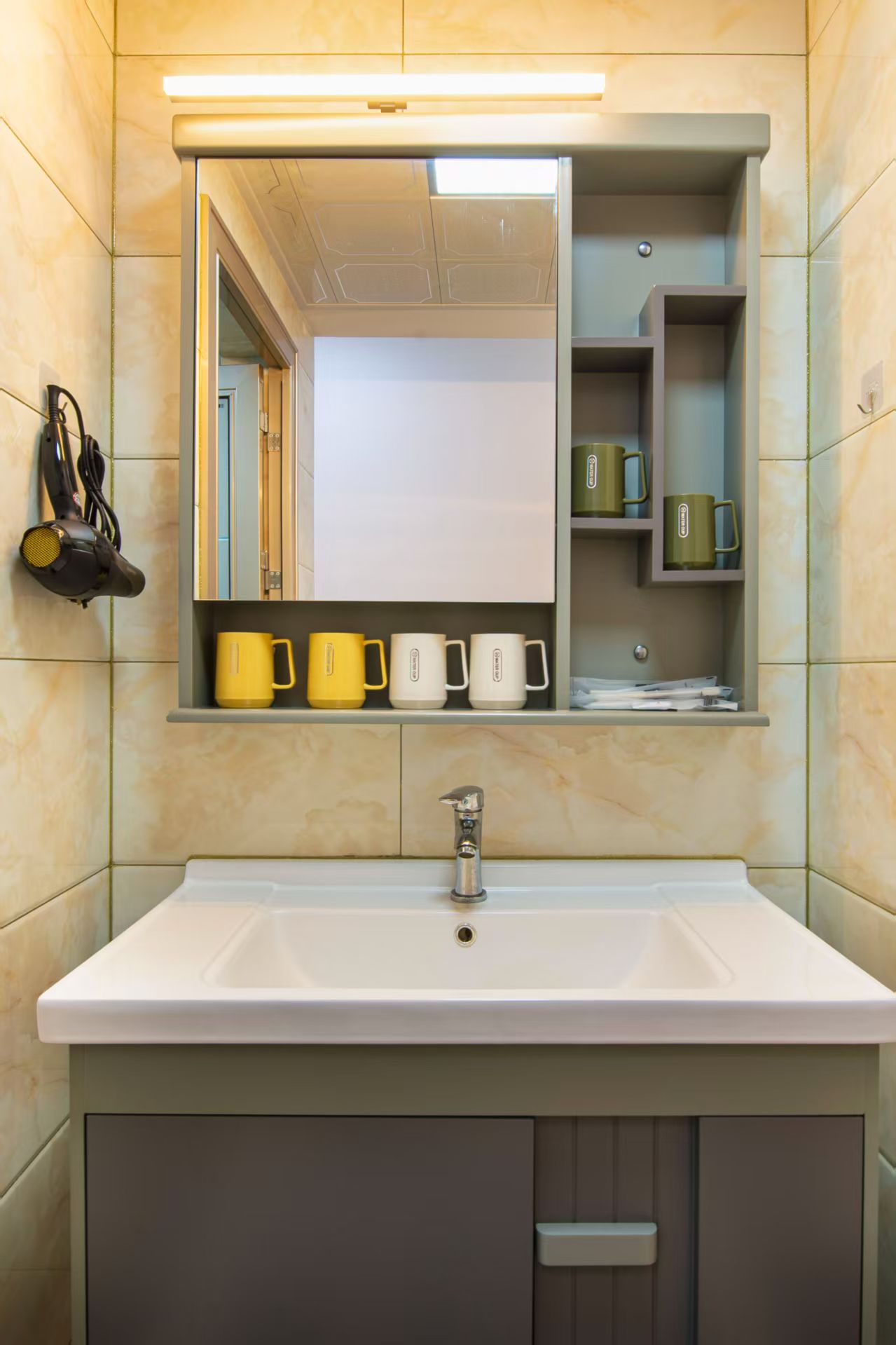 绿地海德公馆 3室2厅1卫 3500.0元/月 绿地海德公馆 3室2厅1卫 3500.0元/月室内图