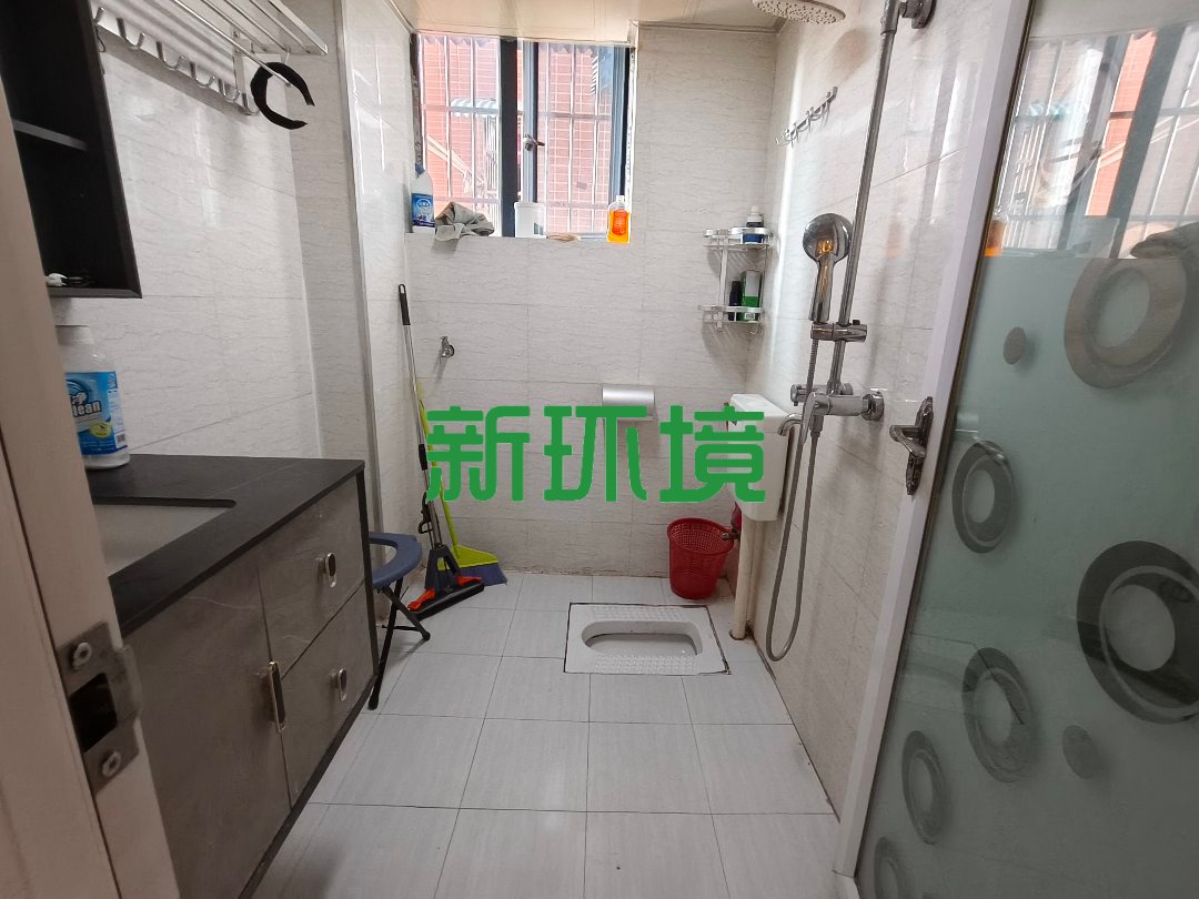 东方明珠 2室2厅1卫 1300.0元/月 东方明珠 2室2厅1卫 1300.0元/月室内图