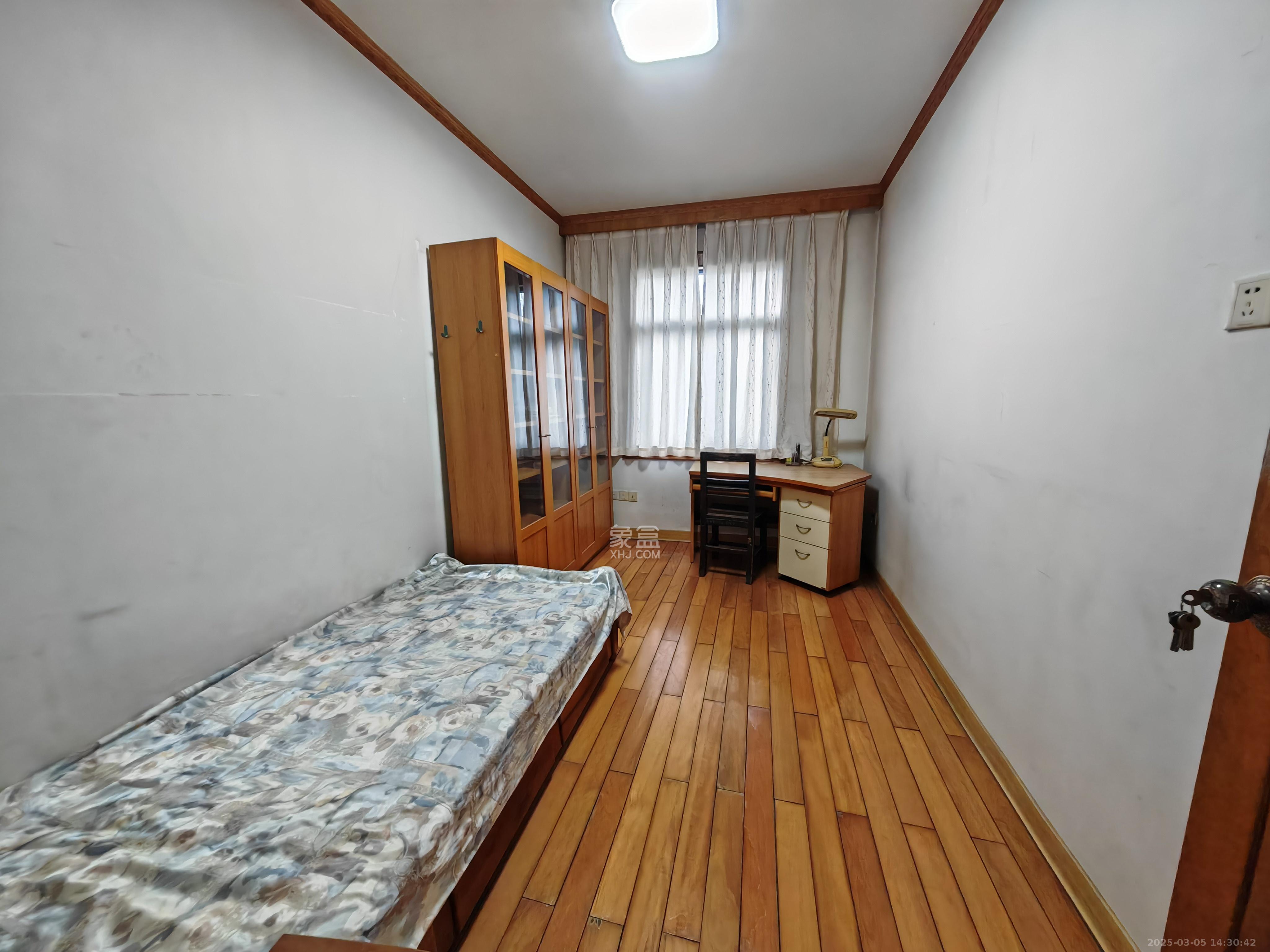 湘农桥社区 3室2厅1卫 3000.0元/月 湘农桥社区 3室2厅1卫 3000.0元/月室内图