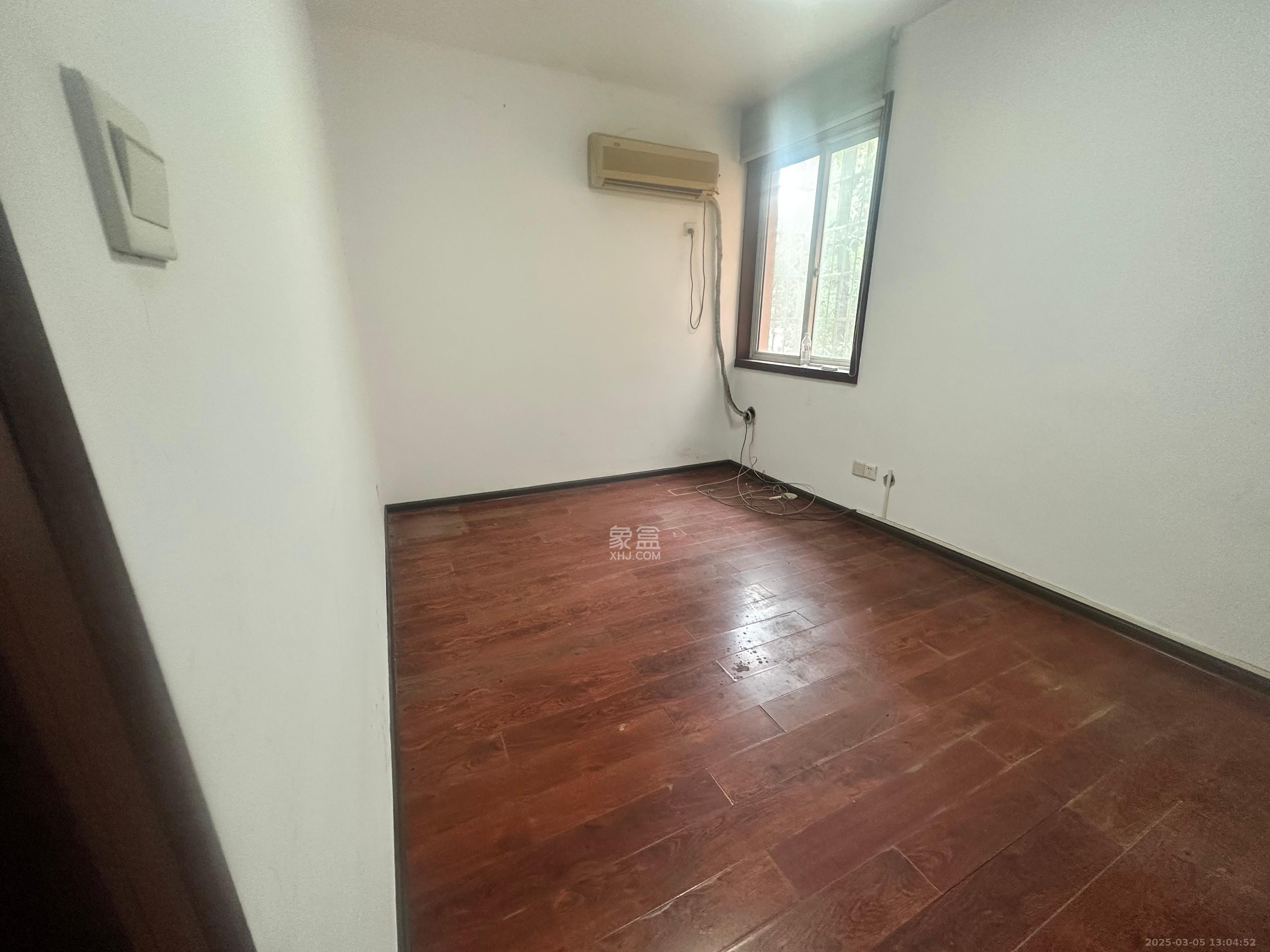 金达家园 3室2厅2卫 2500.0元/月 金达家园 3室2厅2卫 2500.0元/月室内图