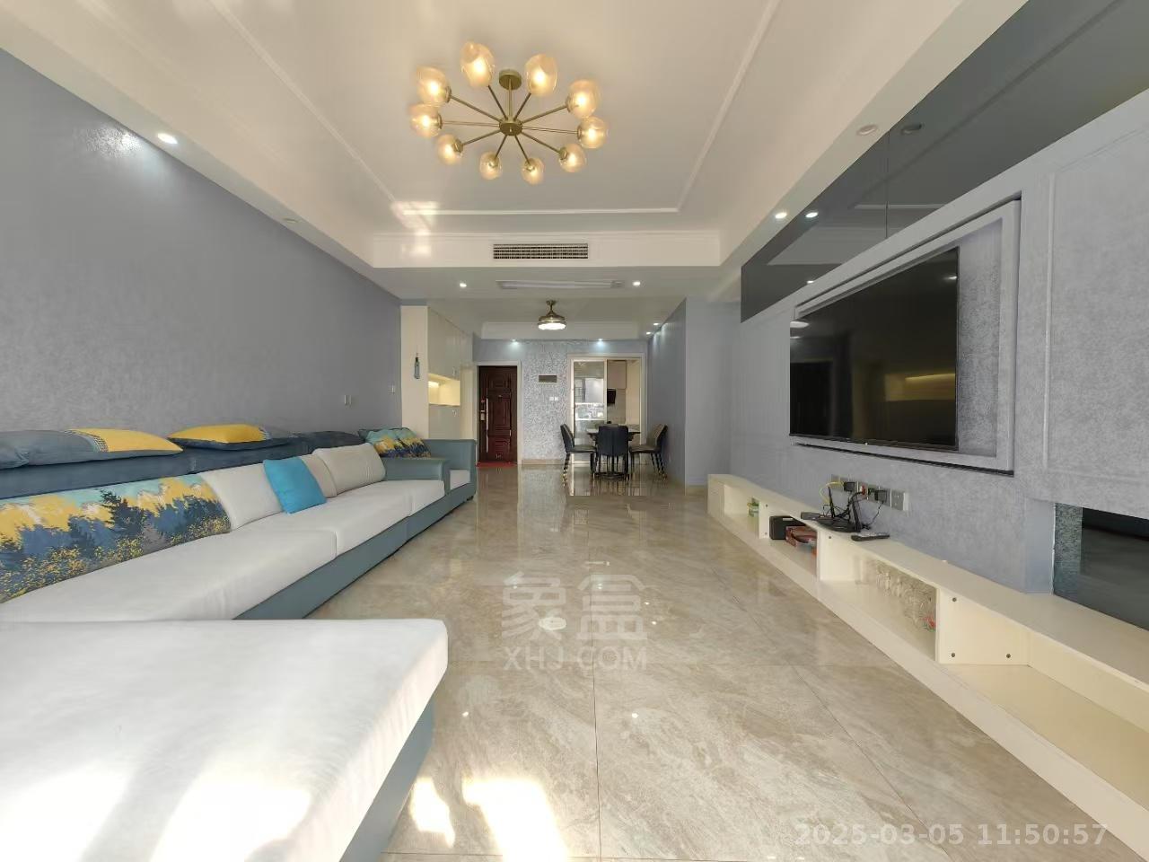 山水洲城华晨第一城 3室2厅2卫 2300.0元/月 山水洲城华晨第一城 3室2厅2卫 2300.0元/月室内图