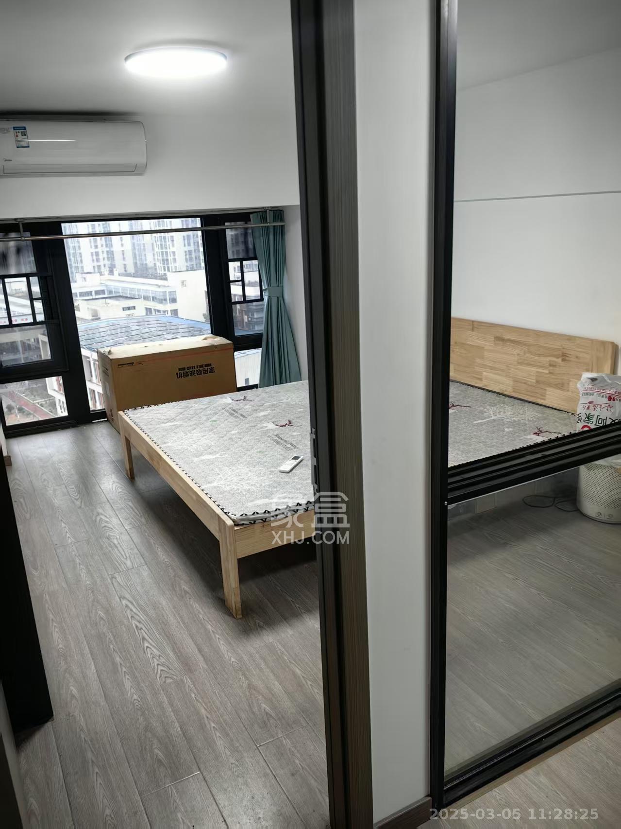 中海阅溪府  3室1厅1卫   2200.00元/月室内图