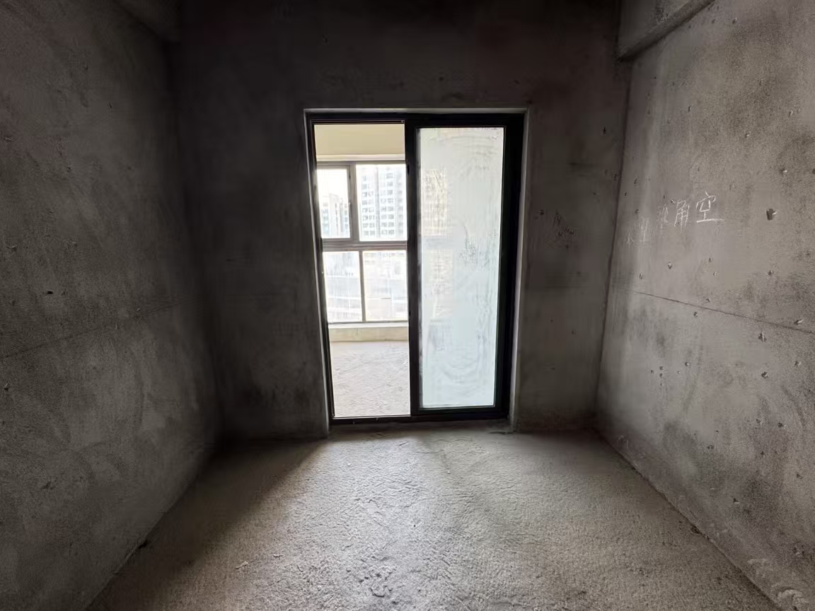 华盛中央公园  3室2厅1卫    131.0万 华盛中央公园  3室2厅1卫    131.0万室内图