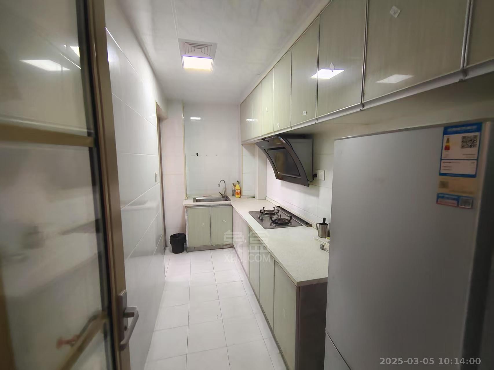 流金岁月-华晨国际 2室2厅1卫 1600.0元/月 流金岁月-华晨国际 2室2厅1卫 1600.0元/月室内图