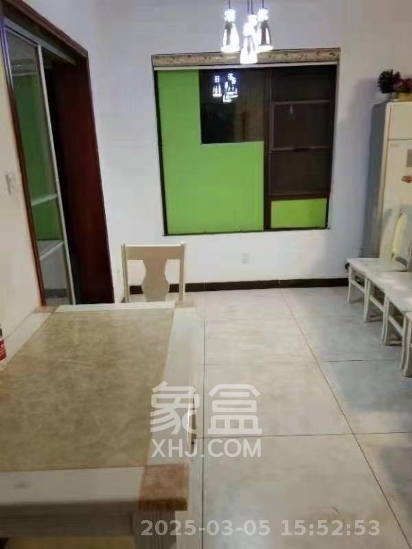 华润凤凰城三期  3室2厅2卫    2400.0元/月 华润凤凰城三期  3室2厅2卫    2400.0元/月