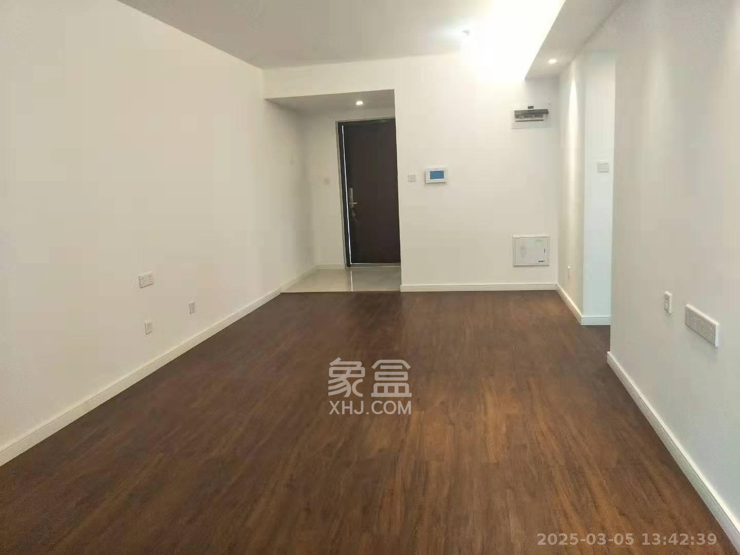 万科魅力之城观澜里  3室2厅2卫   2200.00元/月室内图