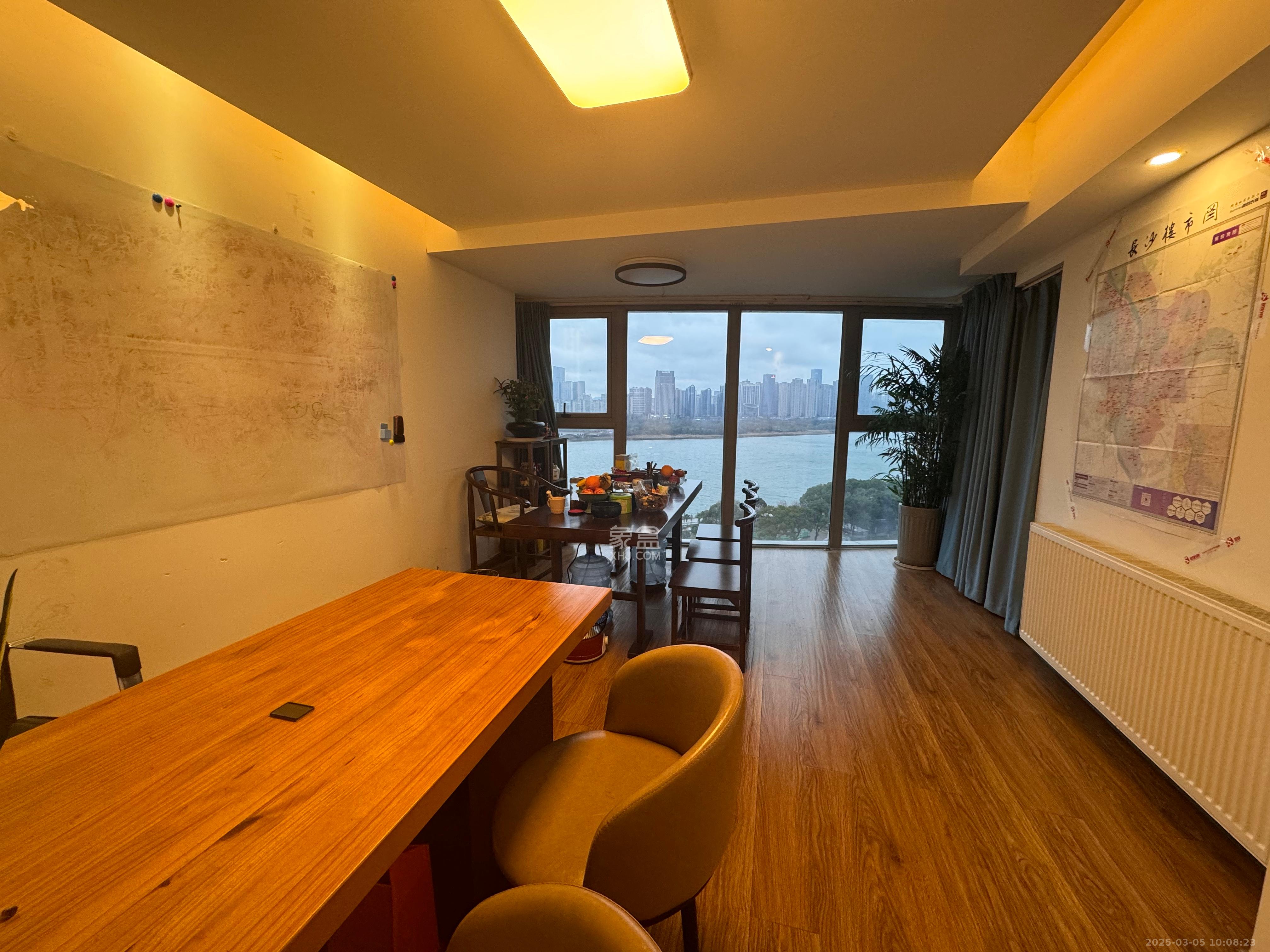 潮宗御苑 5室2厅1卫 3800.0元/月 潮宗御苑 5室2厅1卫 3800.0元/月室内图