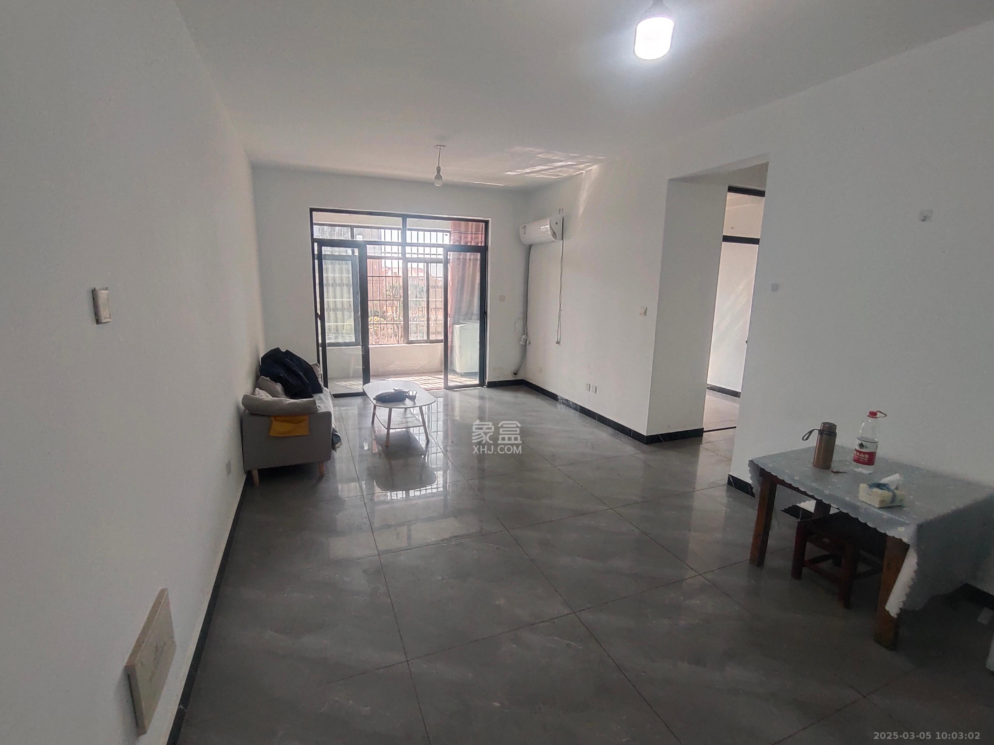 紫华郡 2室2厅2卫 2100.0元/月 紫华郡 2室2厅2卫 2100.0元/月室内图