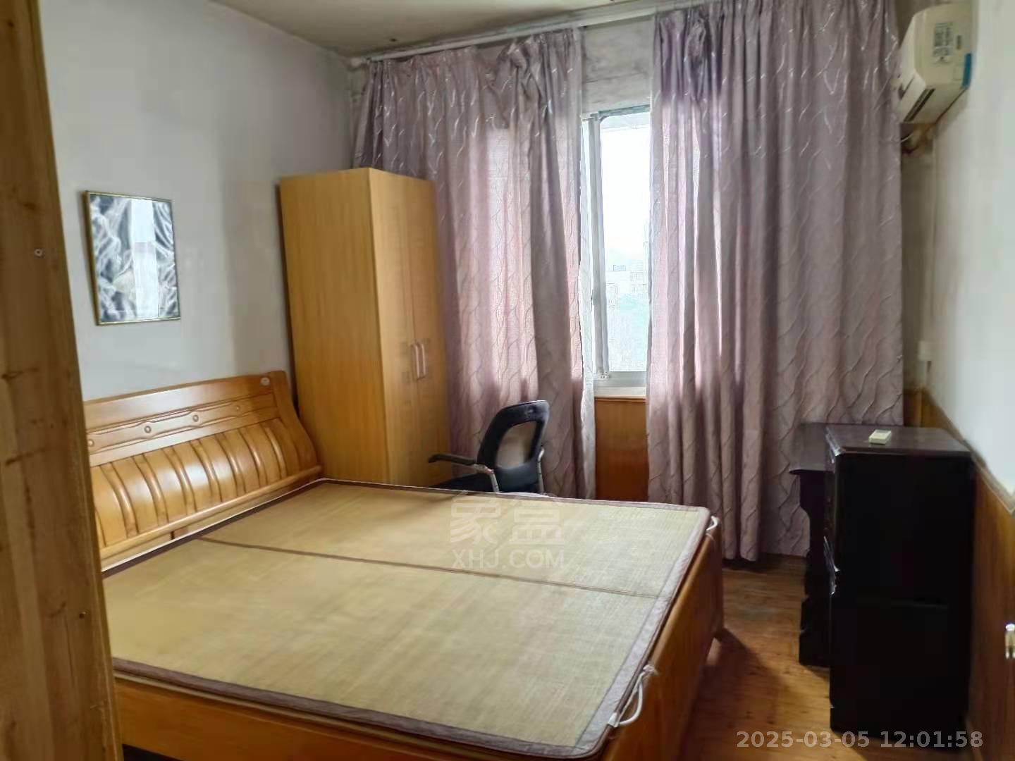 铁路小区 2室1厅0卫 700.0元/月 铁路小区 2室1厅0卫 700.0元/月室内图