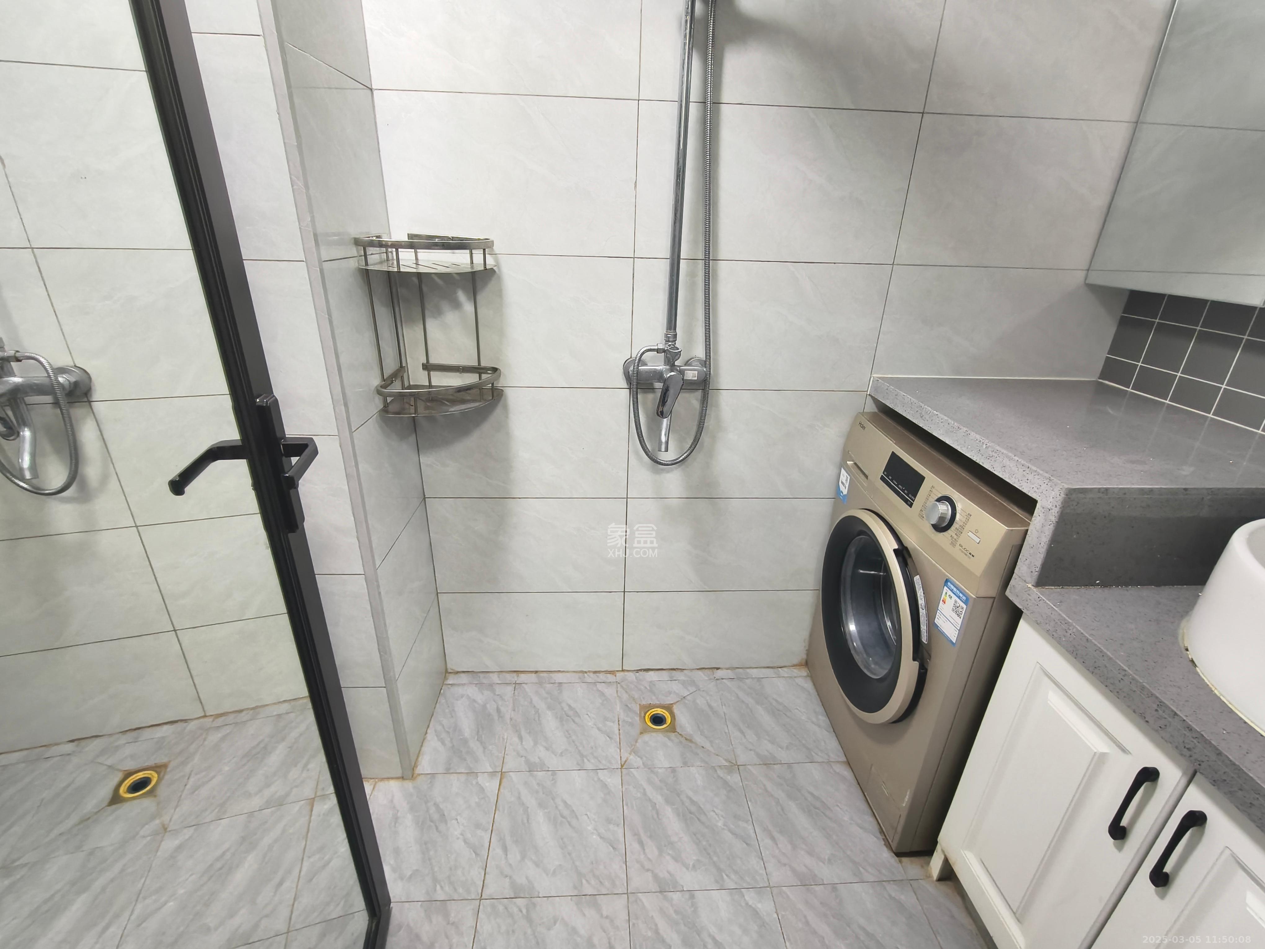 新力铂园(江山云著) 1室1厅1卫 1600.0元/月 新力铂园(江山云著) 1室1厅1卫 1600.0元/月室内图