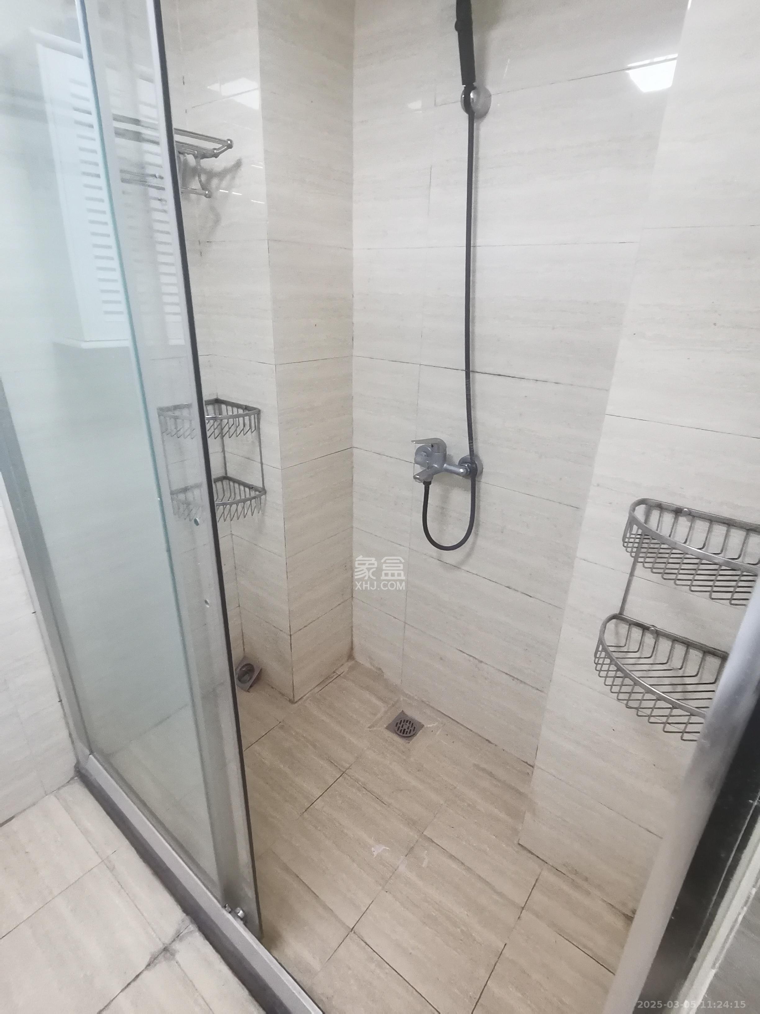 万芙锦城 1室1厅1卫 1600.0元/月 万芙锦城 1室1厅1卫 1600.0元/月室内图