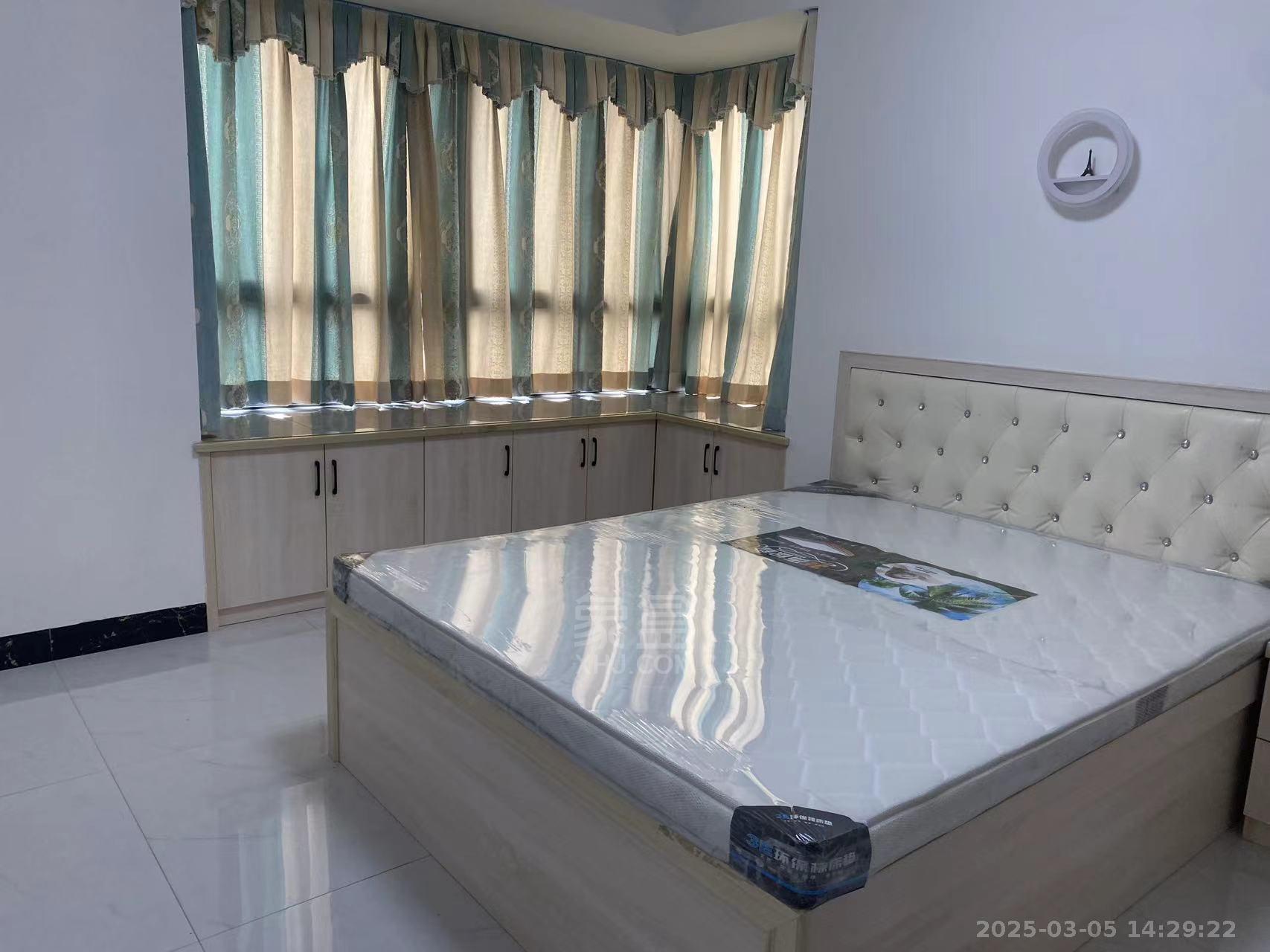 时代新城(翰林府) 3室2厅2卫 2000.0元/月 时代新城(翰林府) 3室2厅2卫 2000.0元/月户型图