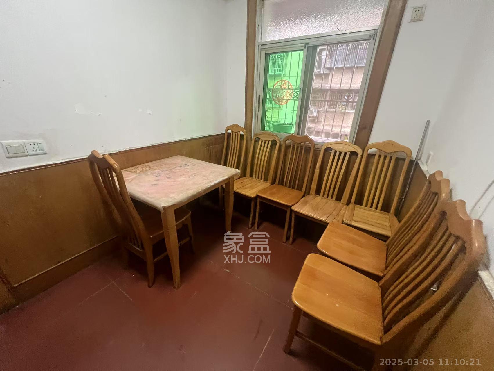 恒达花园  1室2厅1卫   1900.00元/月室内图