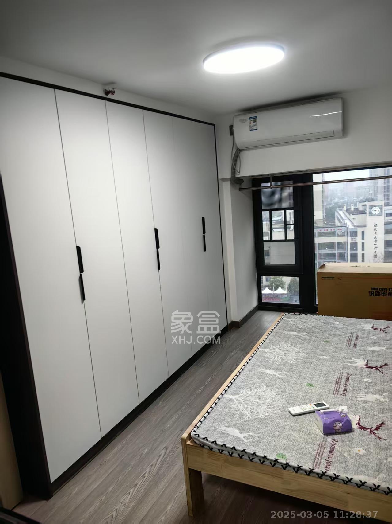 中海阅溪府  3室1厅1卫   2200.00元/月室内图