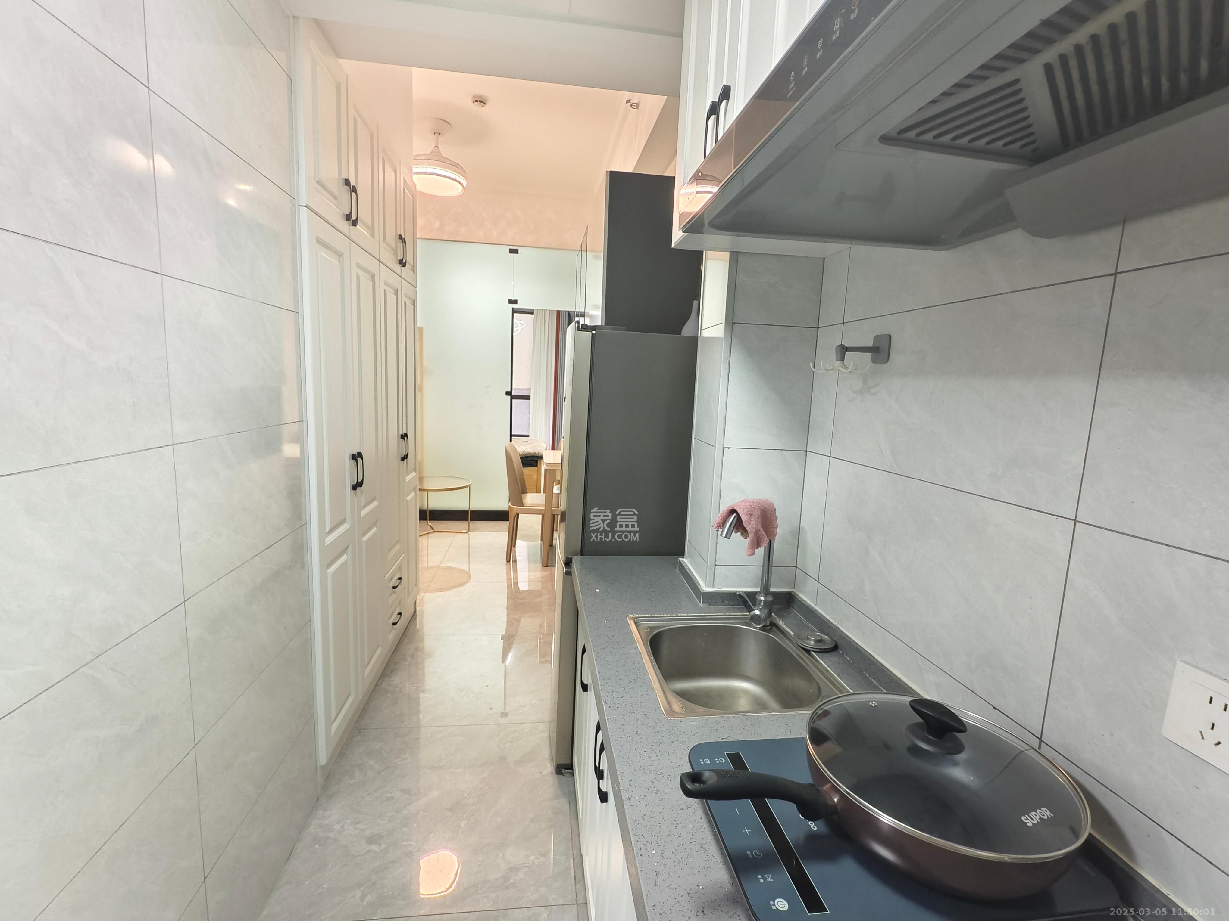 新力铂园(江山云著) 1室1厅1卫 1600.0元/月 新力铂园(江山云著) 1室1厅1卫 1600.0元/月室内图