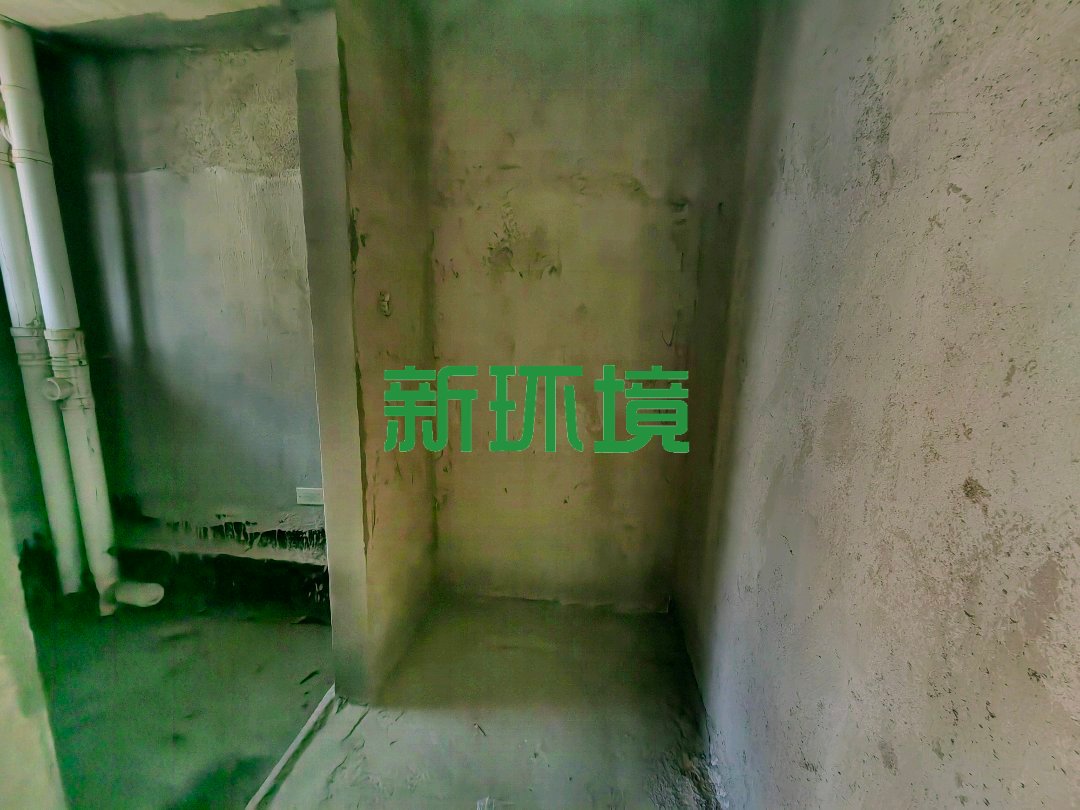 龙源华城  3室2厅2卫   73.00万客厅