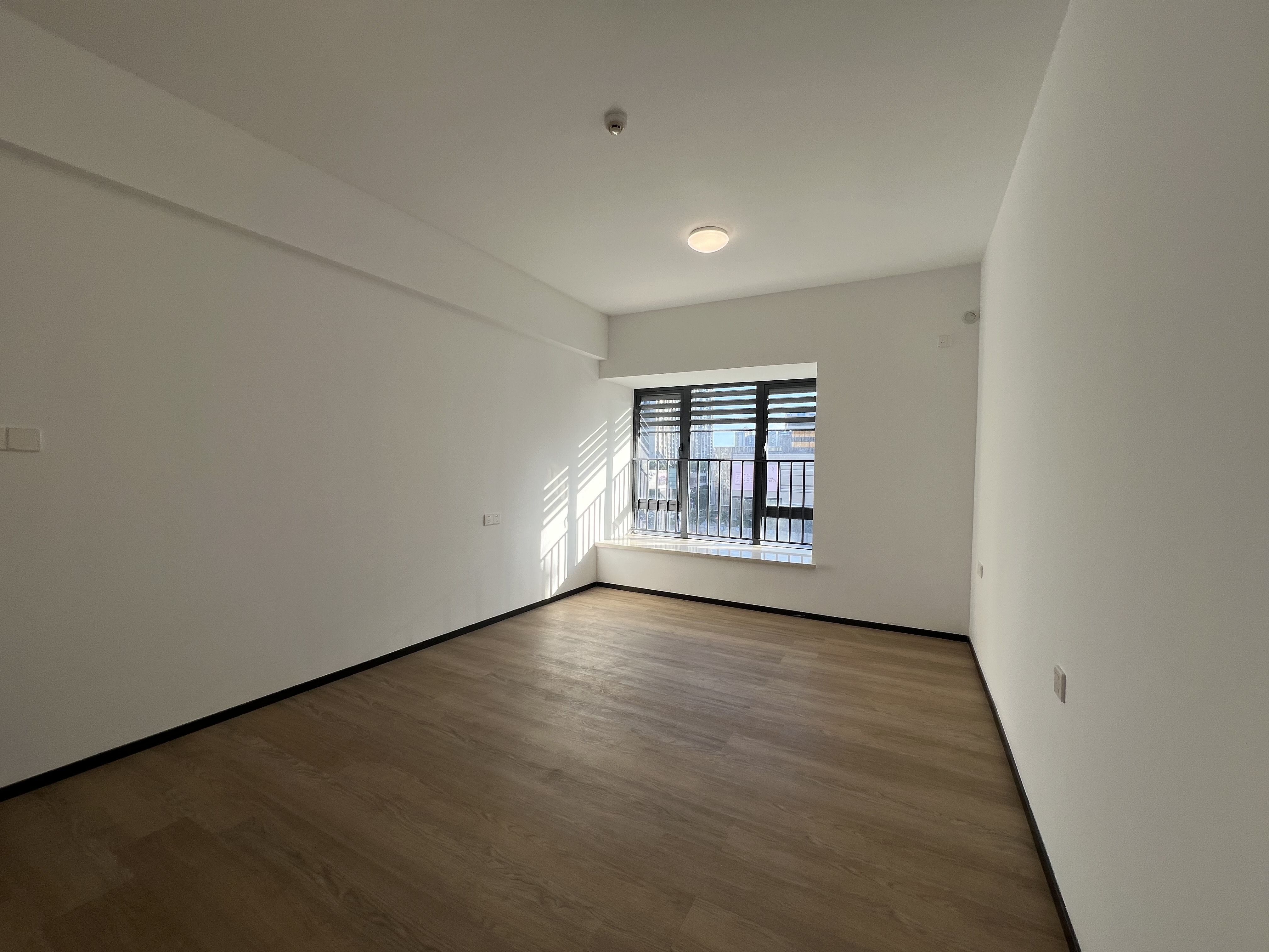 华润中心二期东悦府 3室2厅2卫 5500.0元/月 华润中心二期东悦府 3室2厅2卫 5500.0元/月室内图