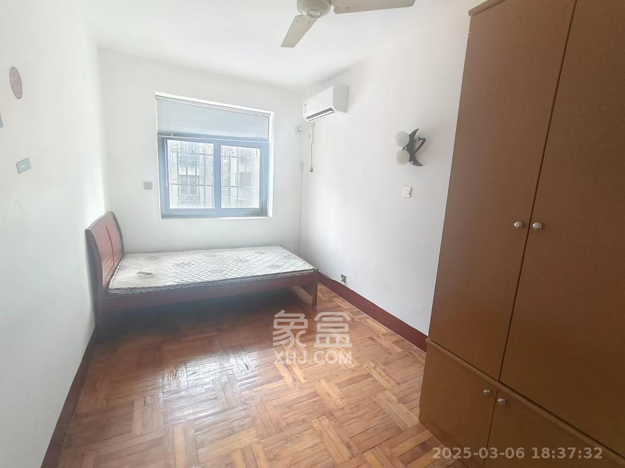 下碧湘街小区 2室1厅1卫 1500.0元/月 下碧湘街小区 2室1厅1卫 1500.0元/月室内图