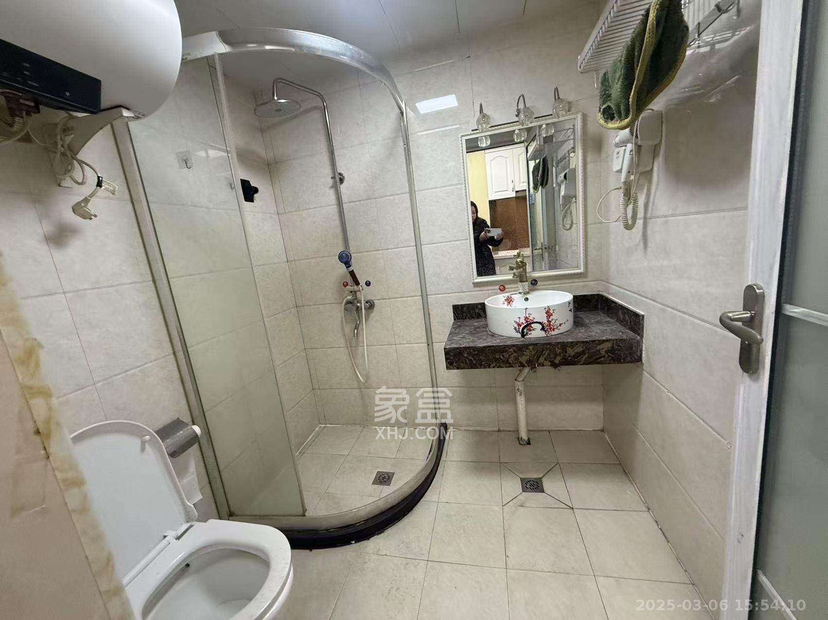 MOMA当代广场 1室1厅1卫 1300.0元/月 MOMA当代广场 1室1厅1卫 1300.0元/月室内图