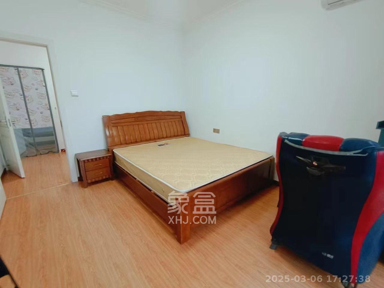 阳光100二期  2室1厅1卫   1900.00元/月室内图