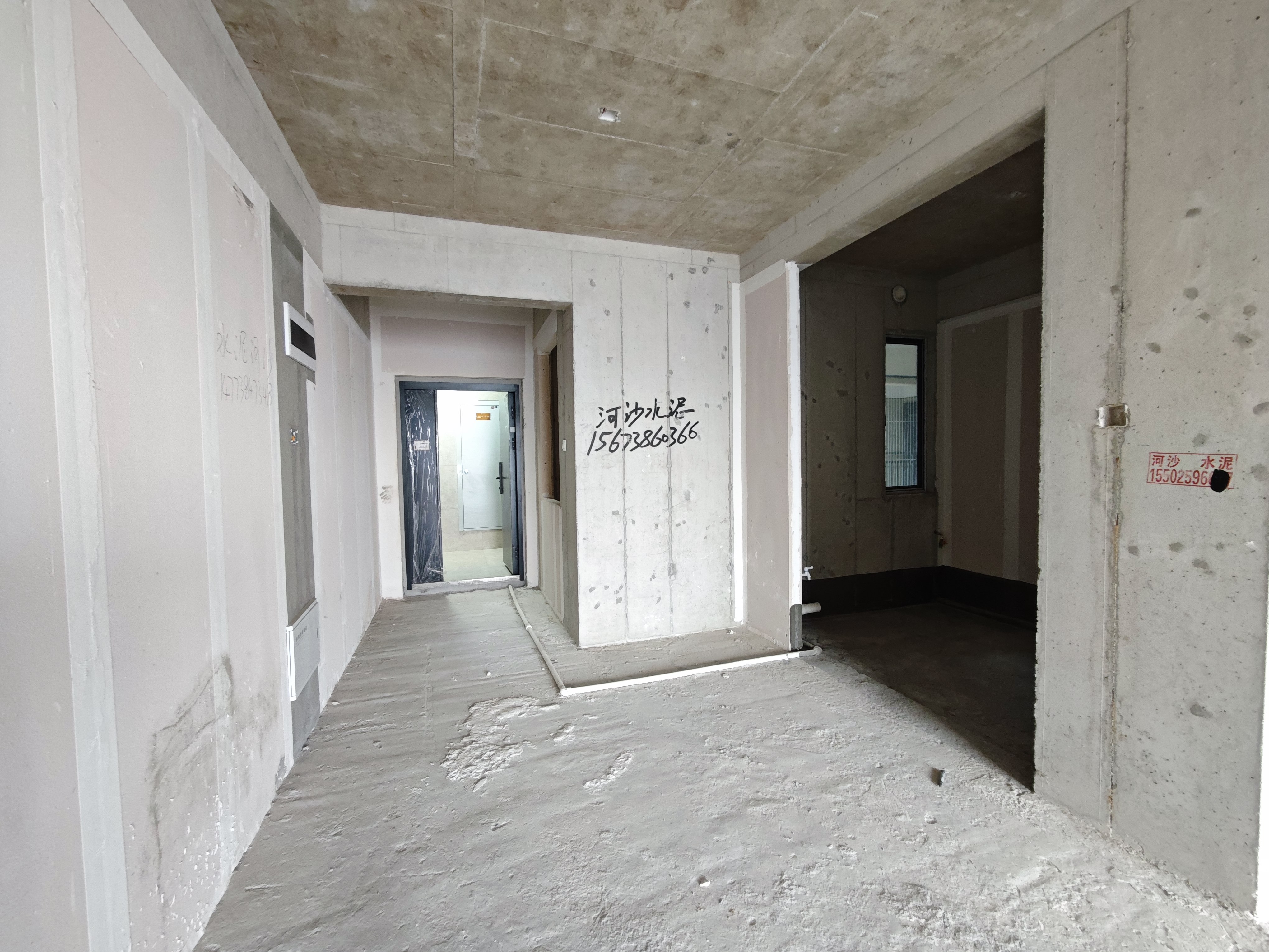 湘中府央玺 4室2厅2卫 73.8万 湘中府央玺 4室2厅2卫 73.8万其他