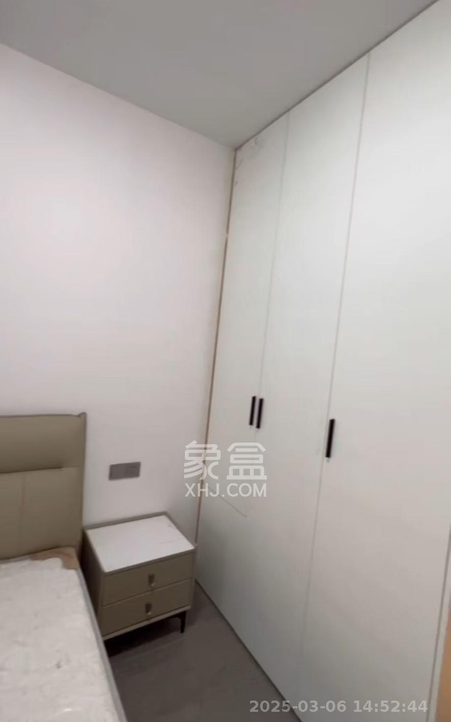 中海麓山境南区  3室2厅2卫   3100.00元/月室内图