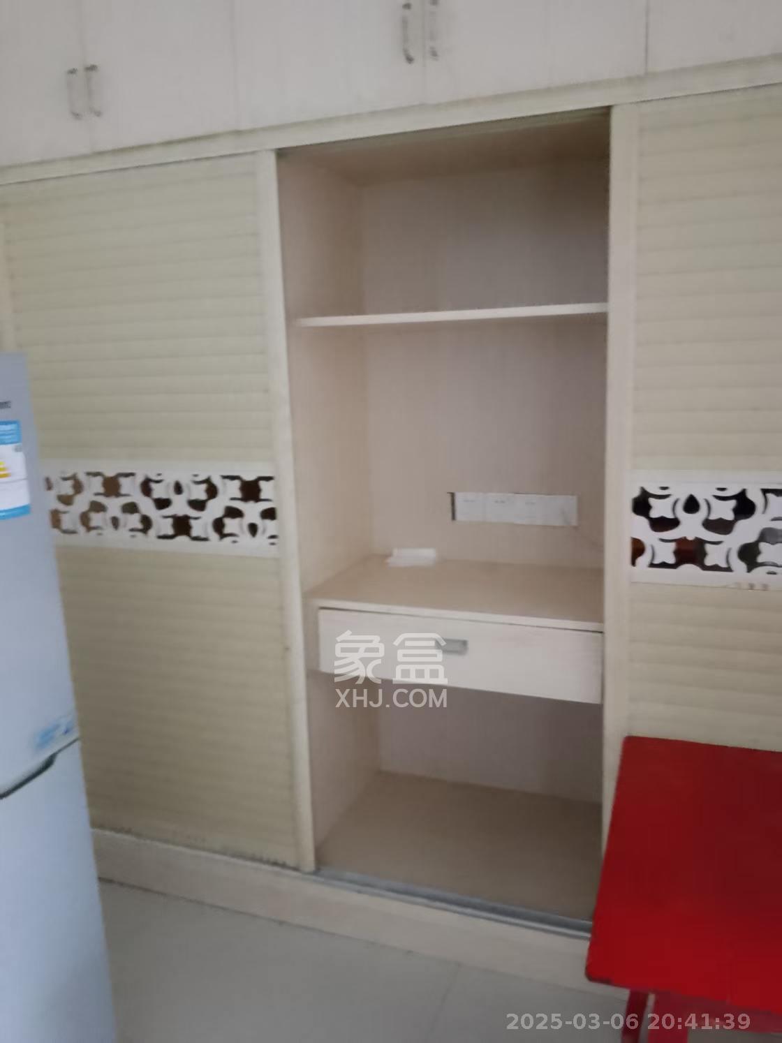 骑龙安置小区 1室1厅1卫 1300.0元/月 骑龙安置小区 1室1厅1卫 1300.0元/月室内图