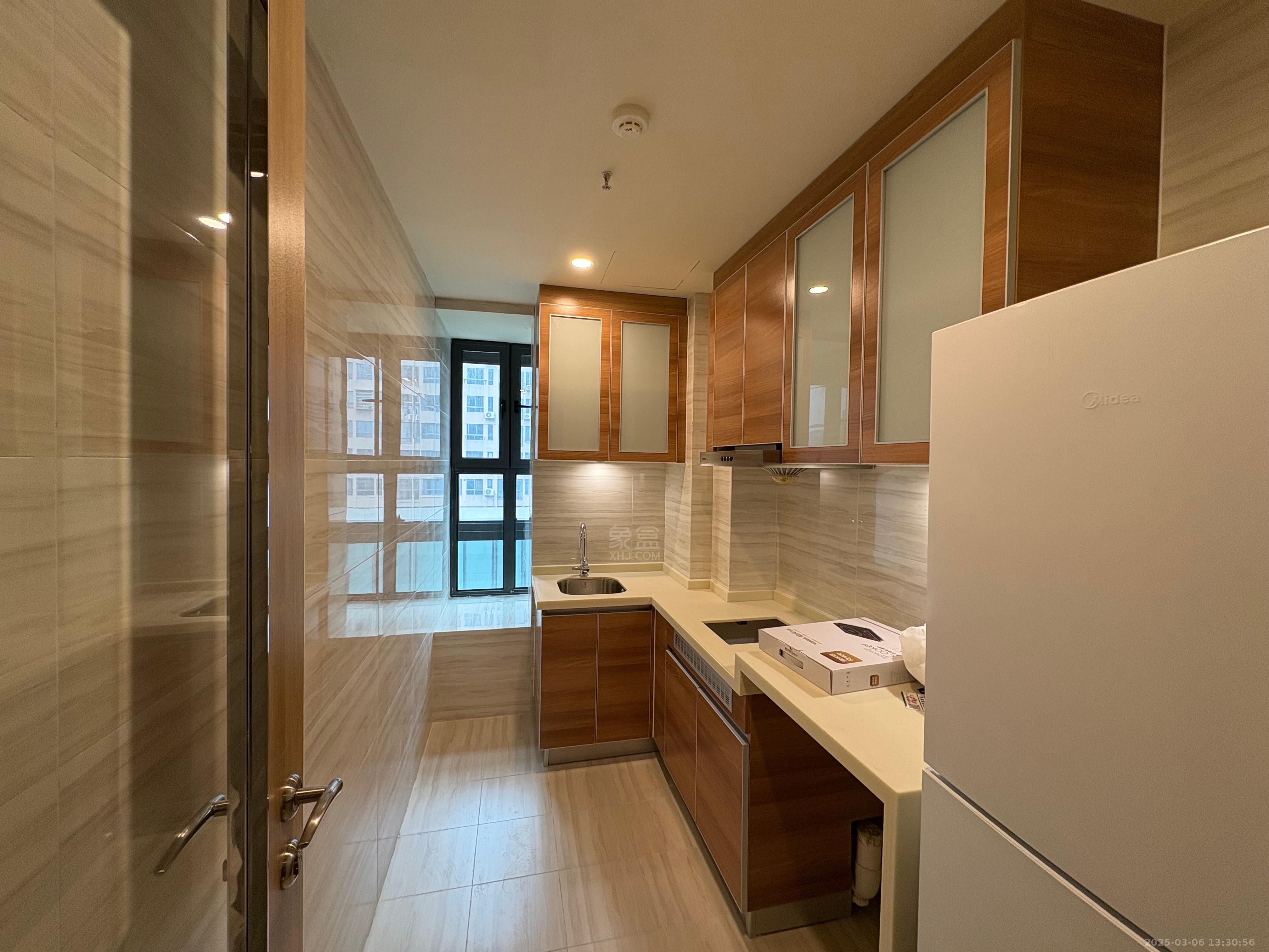 恒大华府 2室2厅2卫 1800.0元/月 恒大华府 2室2厅2卫 1800.0元/月室内图