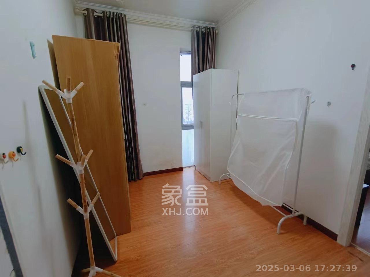 阳光100二期  2室1厅1卫   1900.00元/月室内图