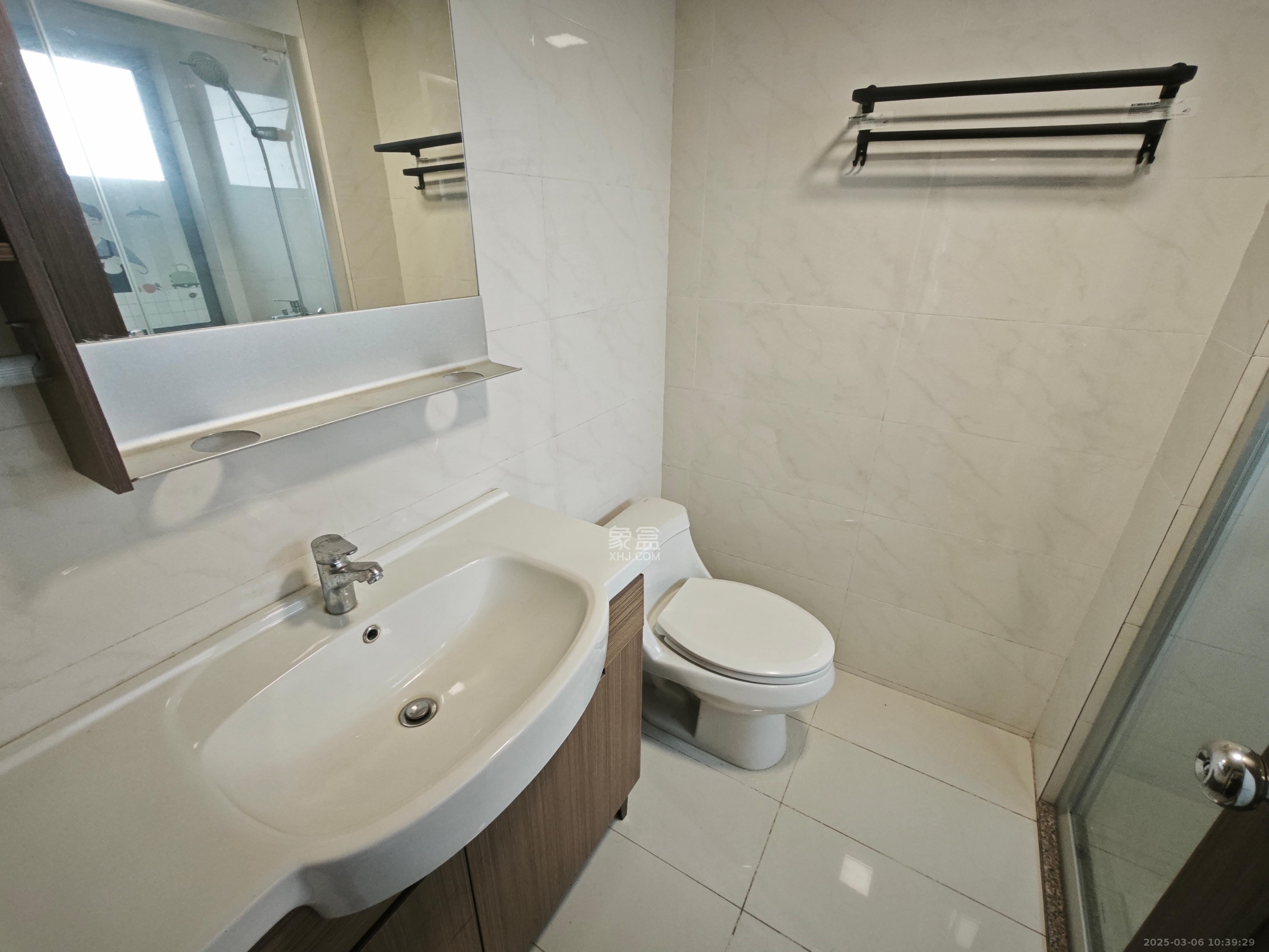 碧桂园南城首府(东宸林海) 4室2厅2卫 2500.0元/月 碧桂园南城首府(东宸林海) 4室2厅2卫 2500.0元/月室内图