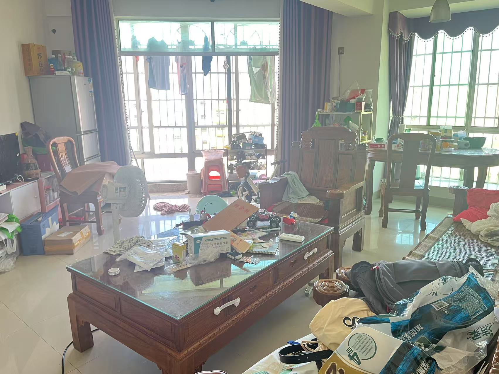 天泉永逸 2室1厅1卫 92.0万 天泉永逸 2室1厅1卫 92.0万客厅