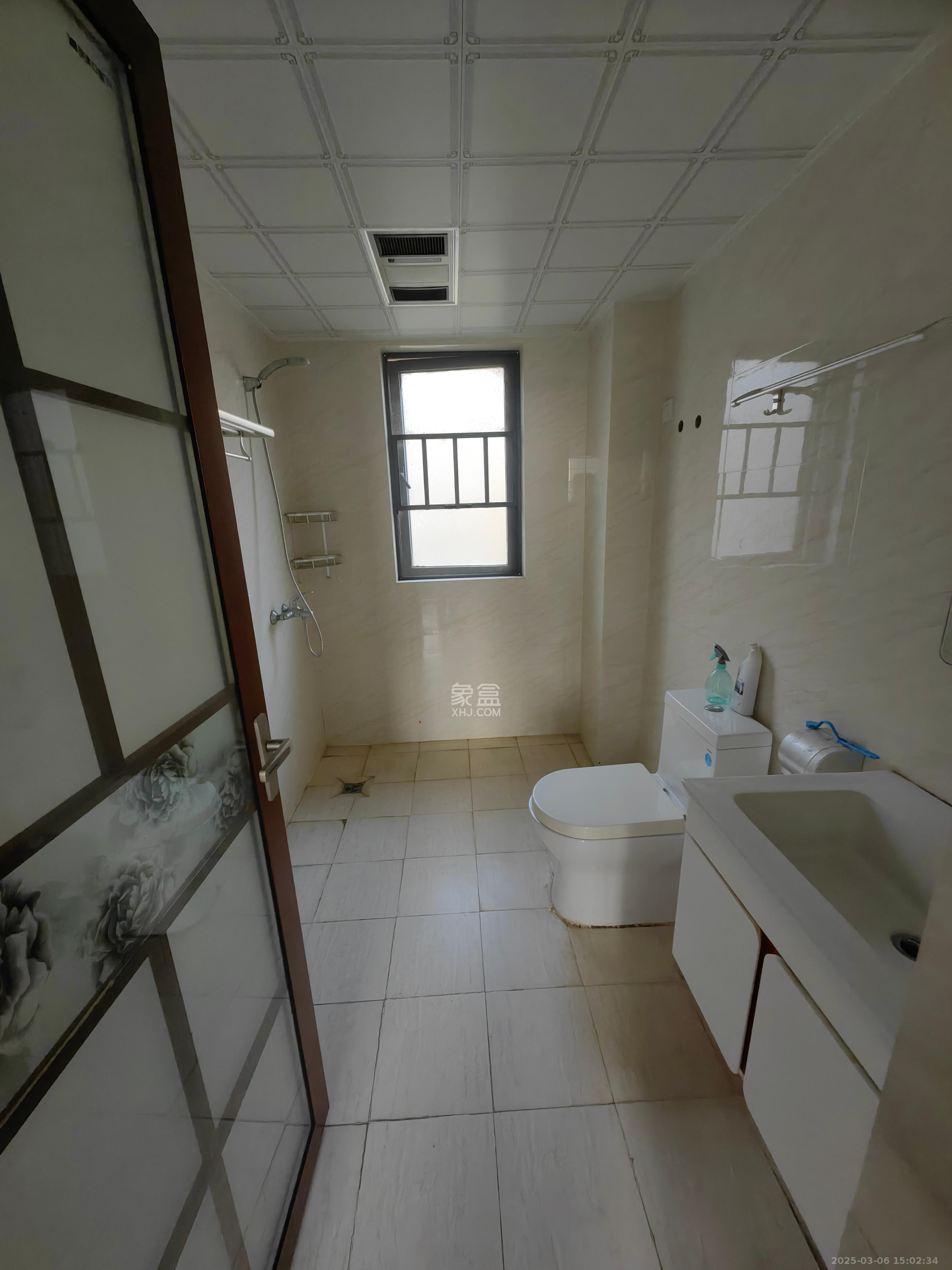 中建芙蓉嘉苑 3室2厅2卫 2200.0元/月 中建芙蓉嘉苑 3室2厅2卫 2200.0元/月室内图