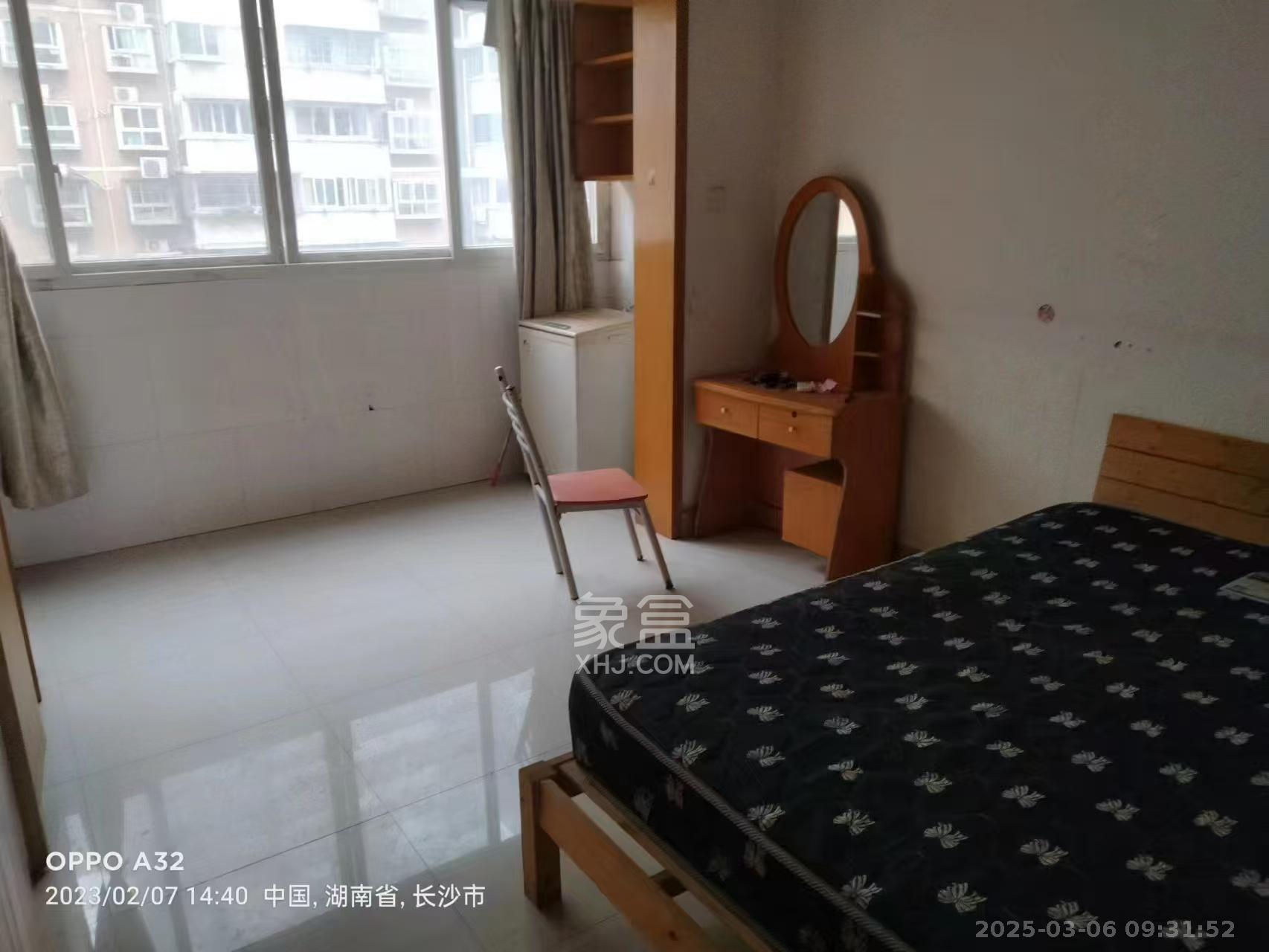 德润园  2室2厅1卫   1800.00元/月室内图