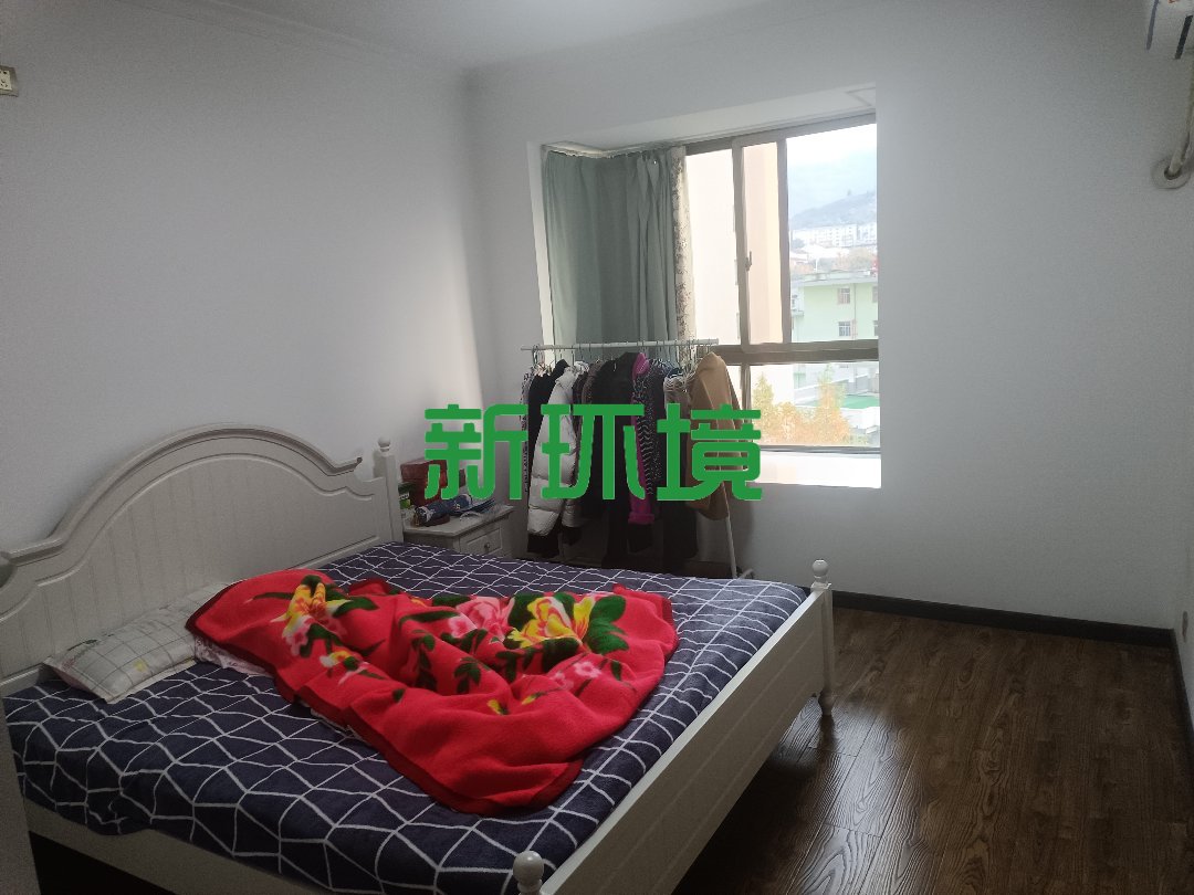 尚东御园  3室2厅2卫    54.0万 尚东御园  3室2厅2卫    54.0万客厅