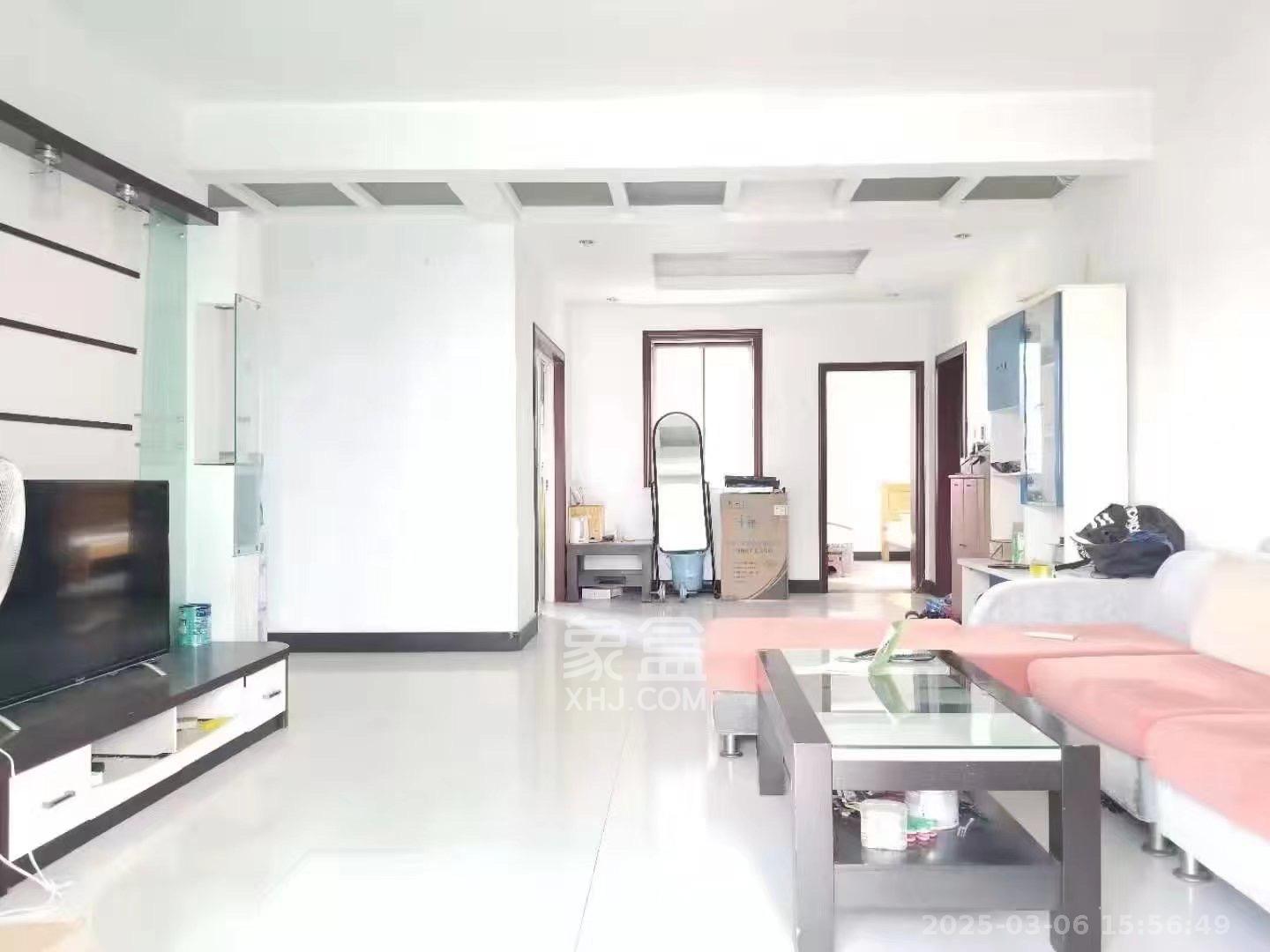 奥克大厦  4室2厅2卫   4200.00元/月