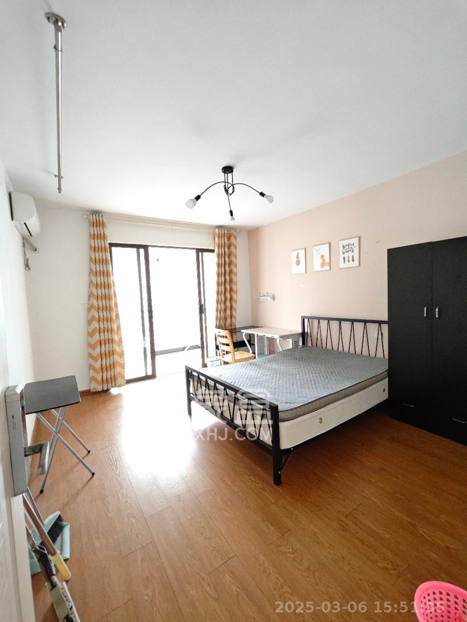 山语城二期  3室2厅1卫    1500.0元/月 山语城二期  3室2厅1卫    1500.0元/月室内图