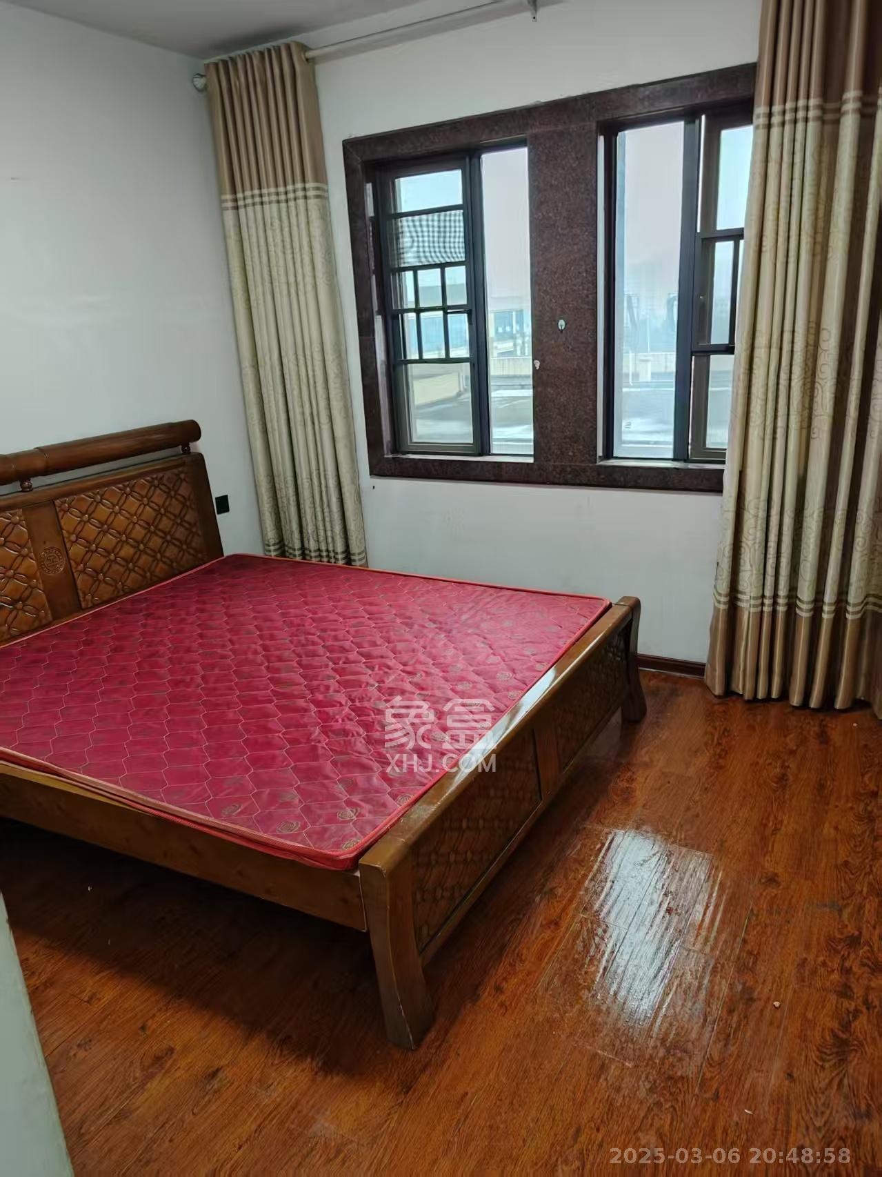 东业上城嘉苑(晟悦国际)  3室2厅1卫    2200.0元/月 东业上城嘉苑(晟悦国际)  3室2厅1卫    2200.0元/月室内图