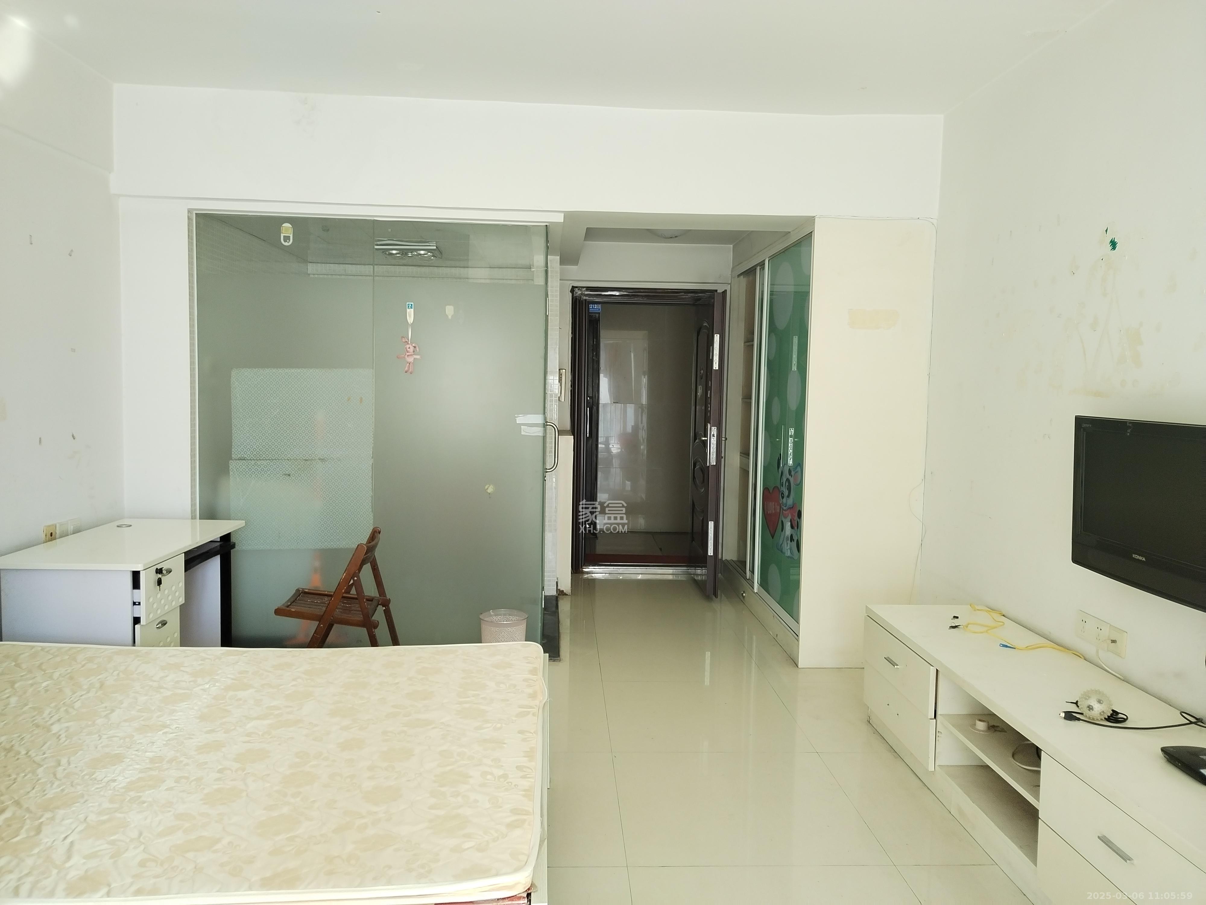 北辰三角洲E4区  1室2厅1卫    2100.0元/月 北辰三角洲E4区  1室2厅1卫    2100.0元/月室内图