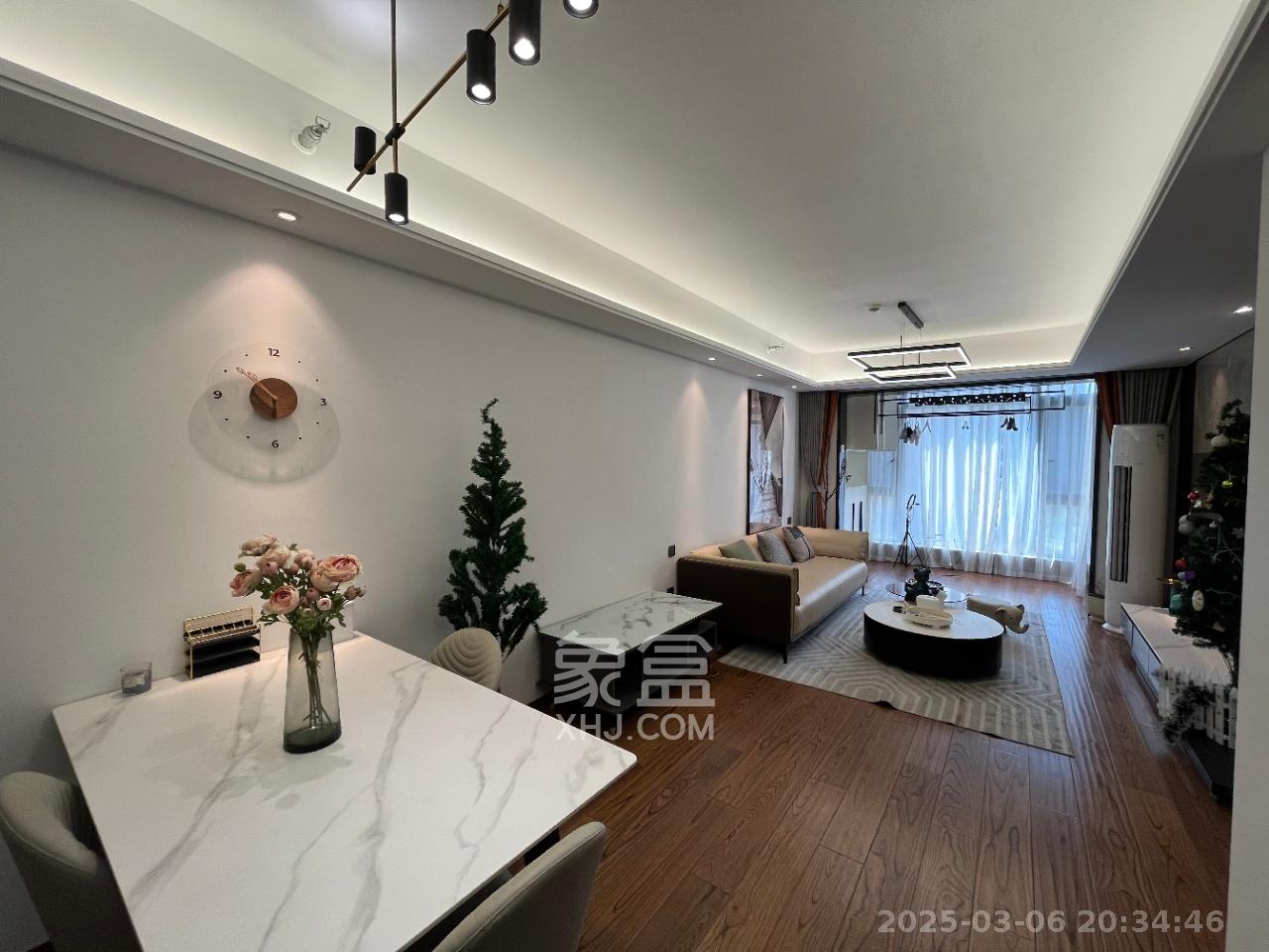 万科里金域滨江  3室2厅2卫    5600.0元/月室内图