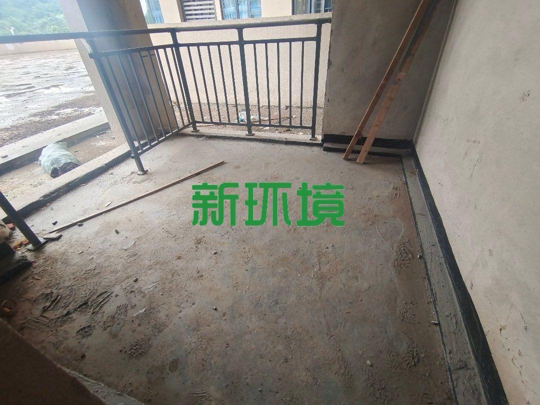 昊天珑璟湾  3室2厅2卫   81.50万客厅